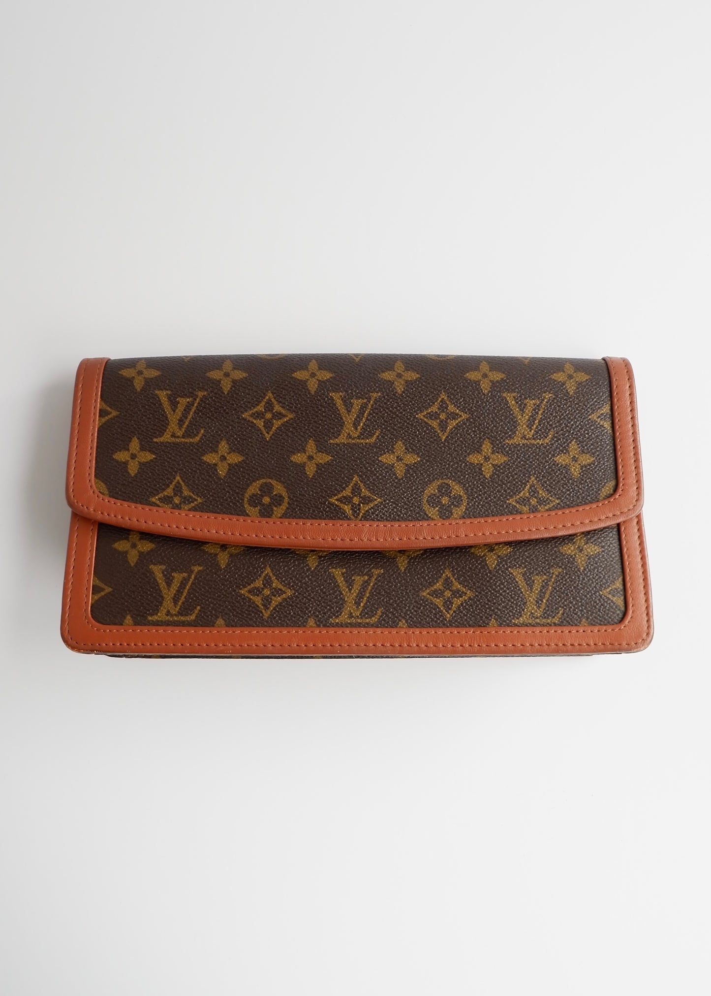 Authentic Preowned Vintage Louis Vuitton Monogram Pochette Dame Clutch