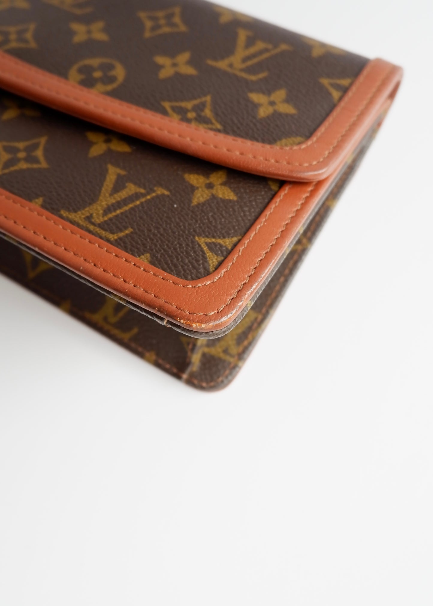 Authentic Preowned Vintage Louis Vuitton Monogram Pochette Dame Clutch