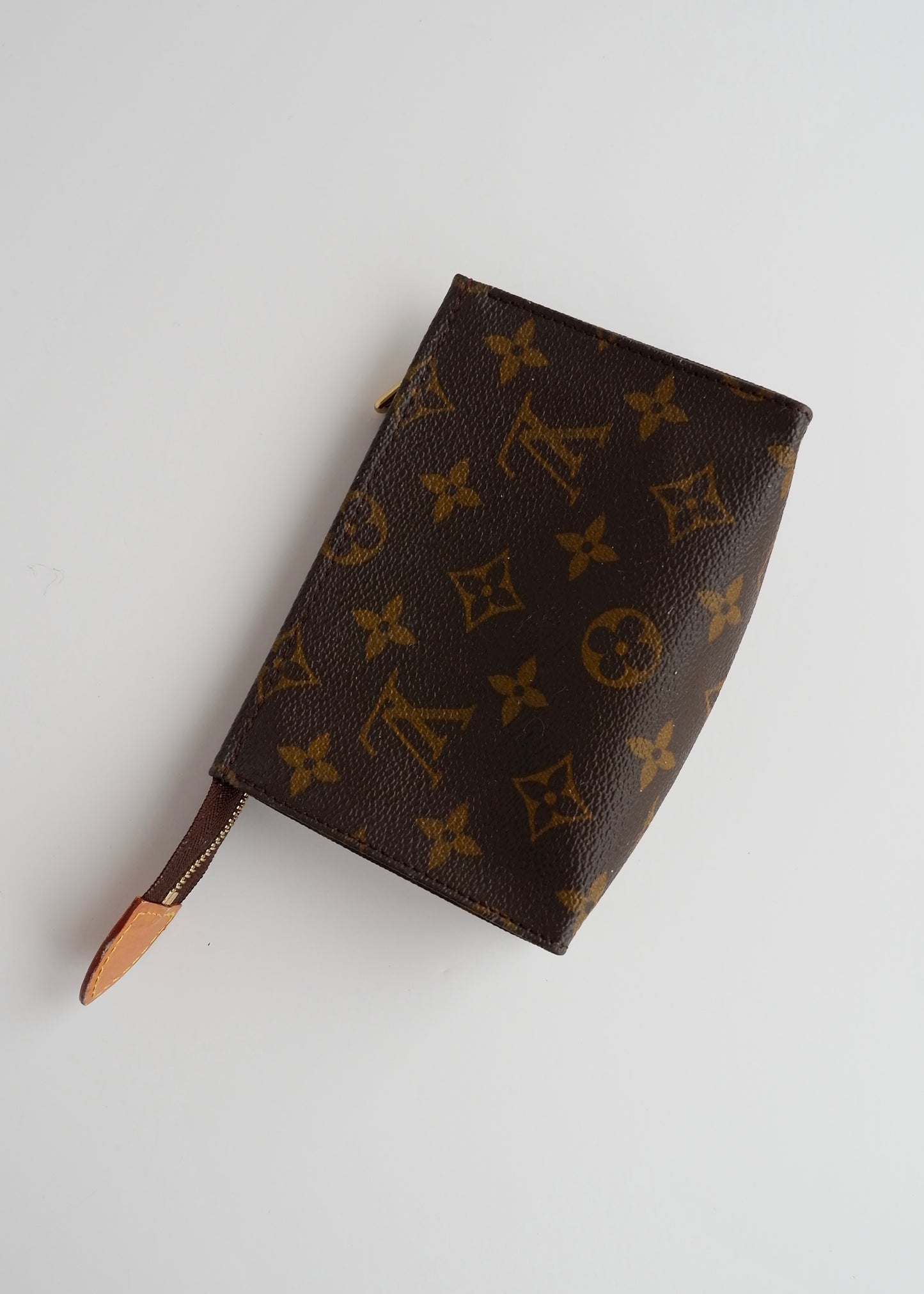 Authentic Preowned Louis Vuitton Monogram Toiletry 15