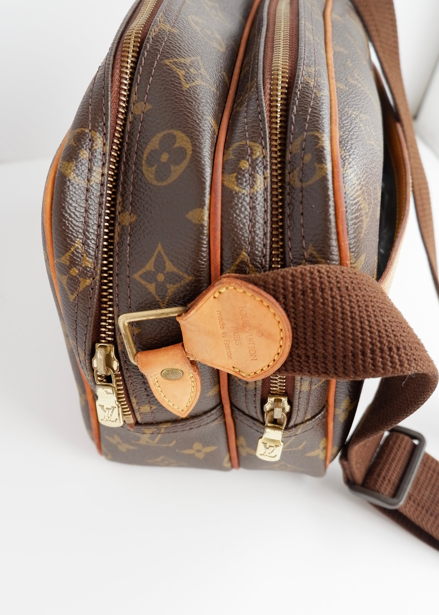 Authentic Preowned Louis Vuitton Monogram Reporter GM Crossbody