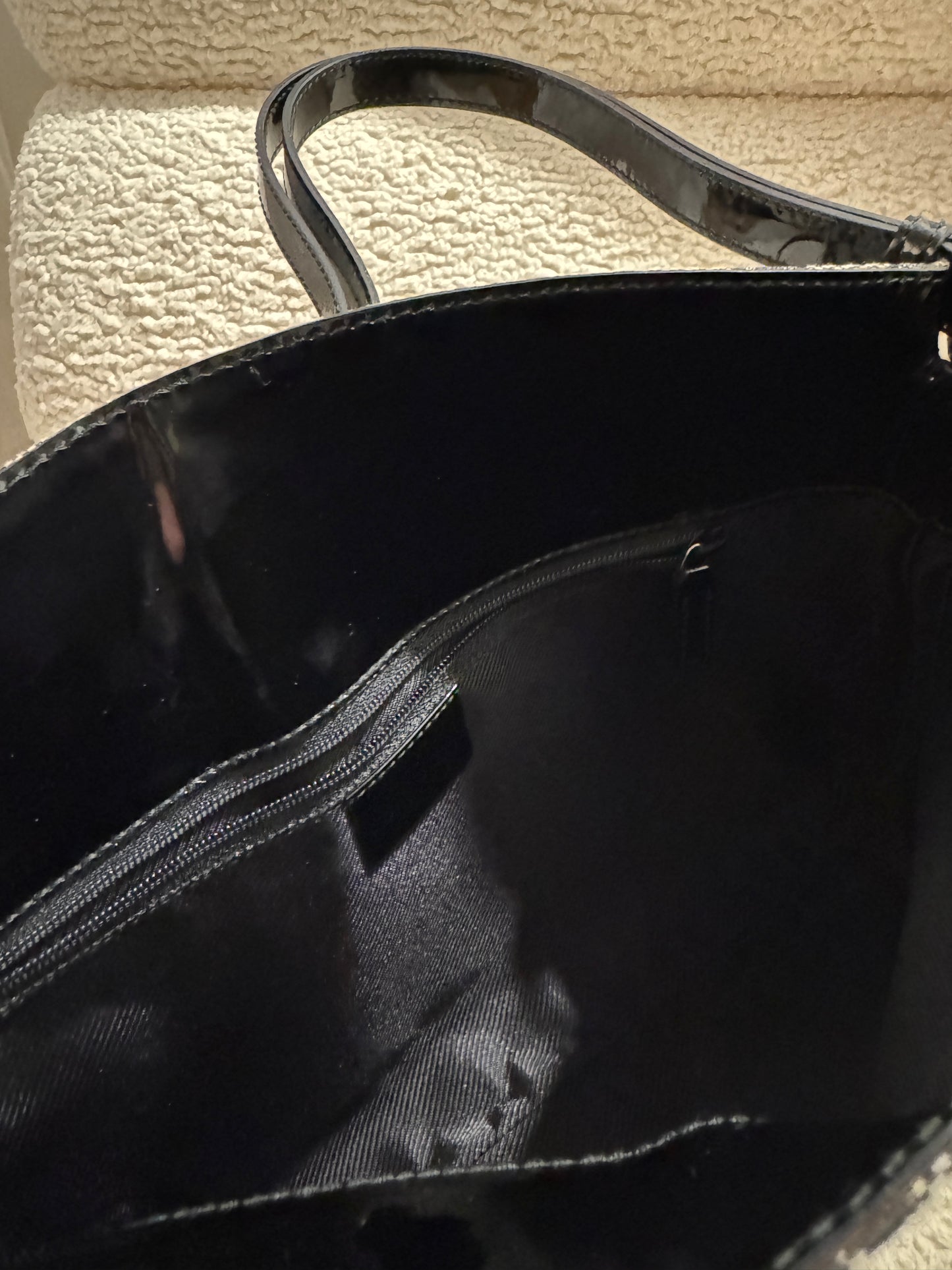 Authentic Preowned Gucci Black GG Canvas/ Patent Leather Shoulder Bag