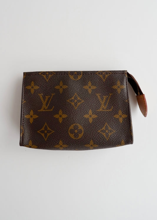 Authentic Preowned Louis Vuitton Monogram Toiletry 15