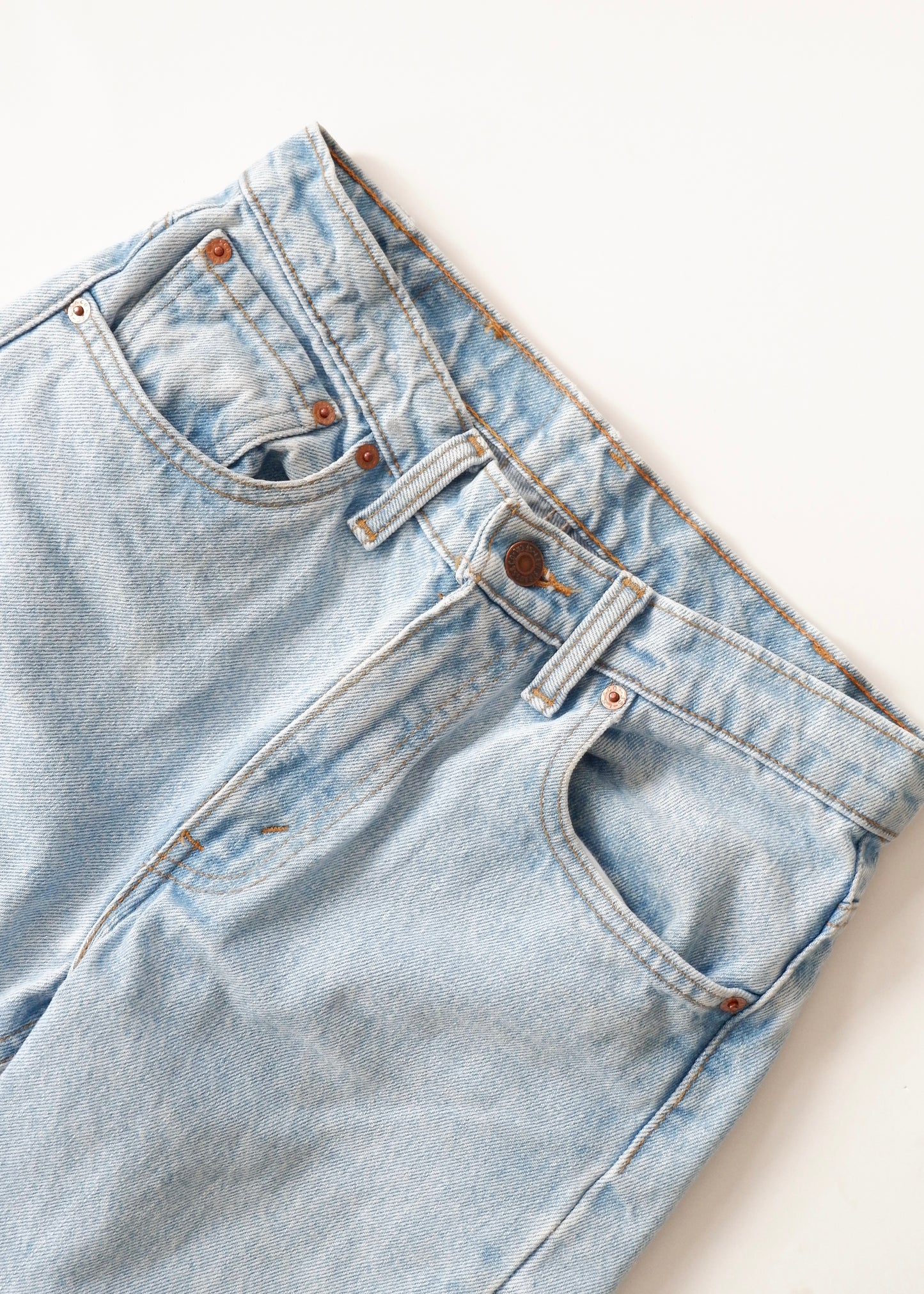 Levis Vintage 505 Light Wash Straight Leg Jeans - 26