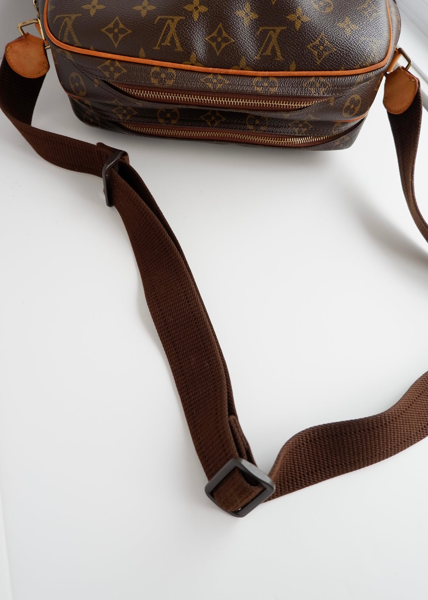 Authentic Preowned Louis Vuitton Monogram Reporter GM Crossbody