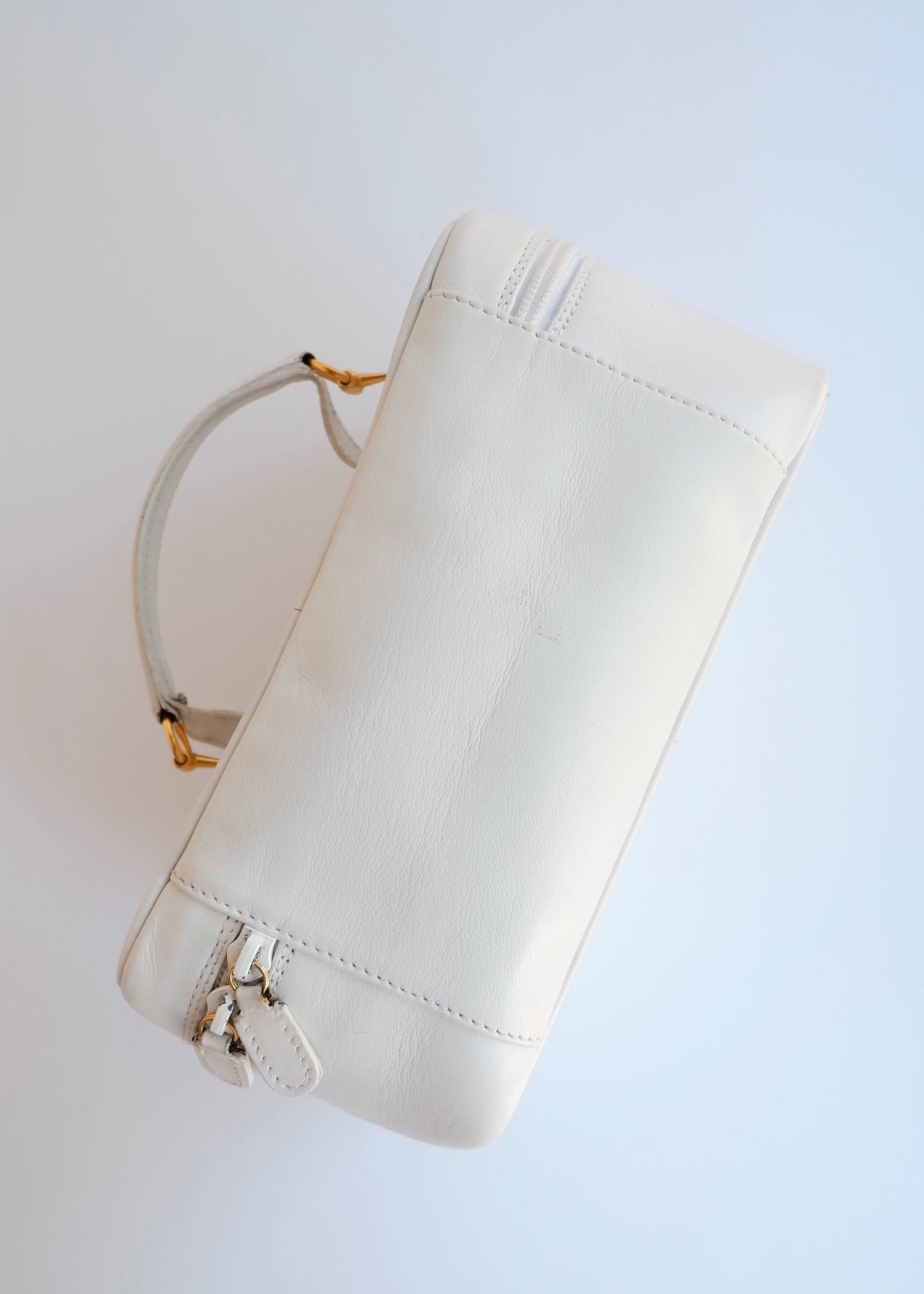 Authentic Preowned Vintage Gucci White Leather Horsebit Vanity Case