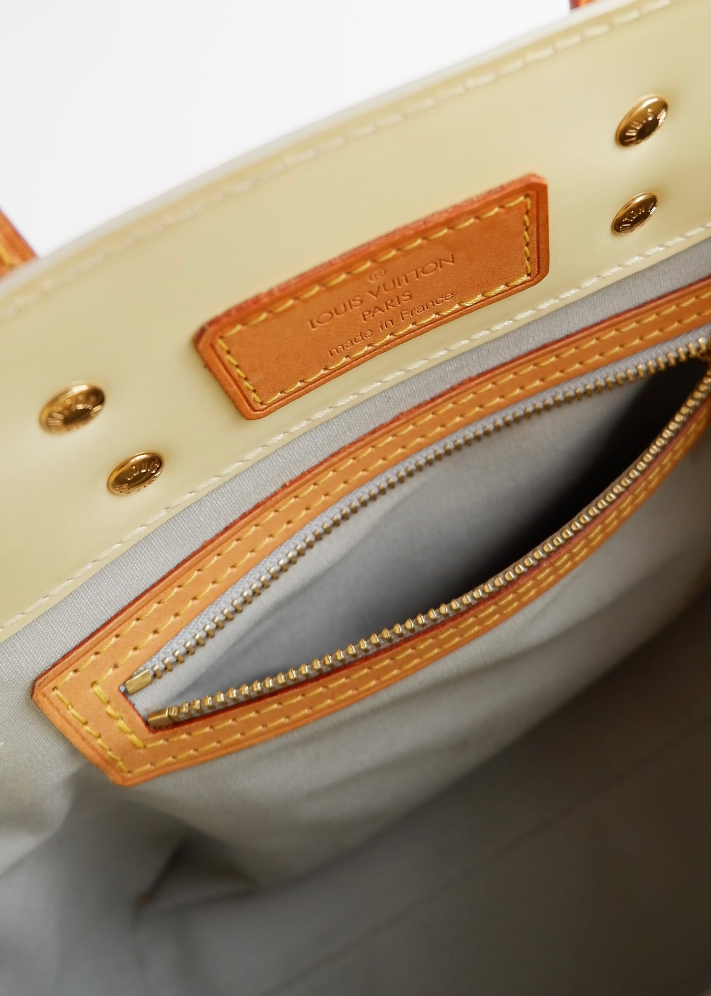 Authentic Preowned Louis Vuitton Off White Monogram Vernis Reade Handbag