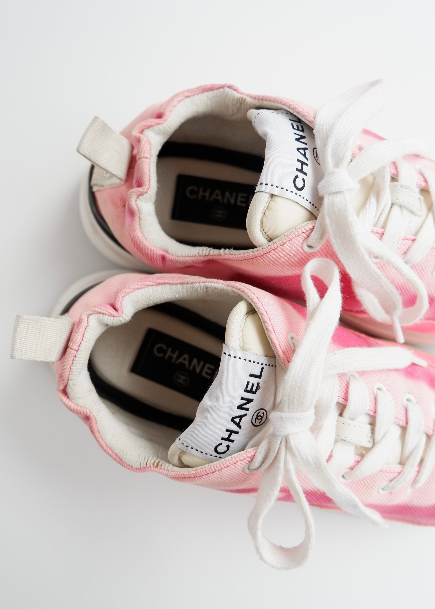 Authentic Preowned Chanel Pink Fabric/Suede CC Logo Low Top Sneakers - 37