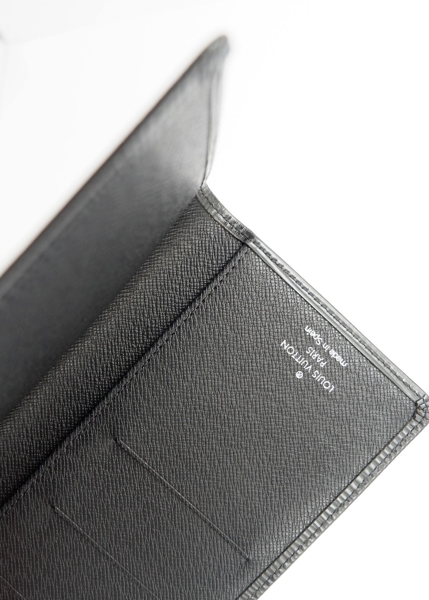 Authentic Preowned Louis Vuitton Black Epi Leather Bi Fold Card Holder