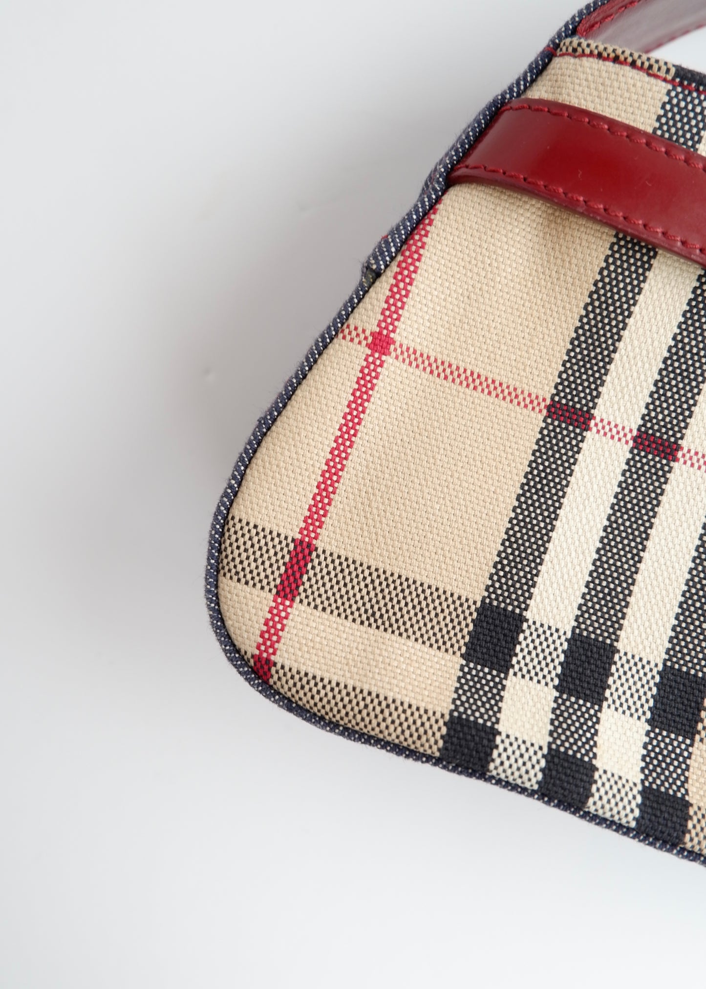 Authentic Preowned Vintage Burberry Novacheck/ Denim Shoulder Bag