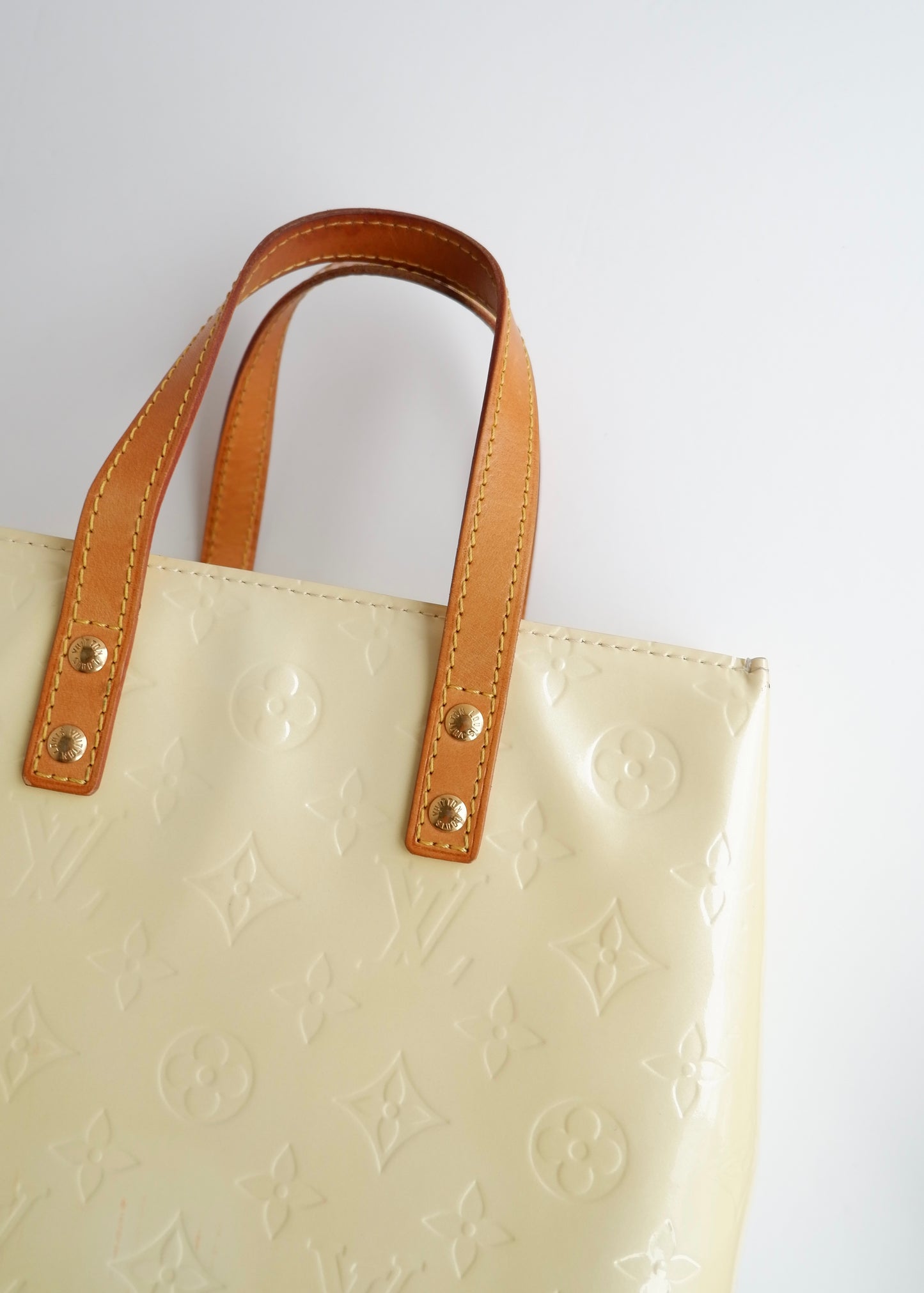 Authentic Preowned Louis Vuitton Off White Monogram Vernis Reade Handbag