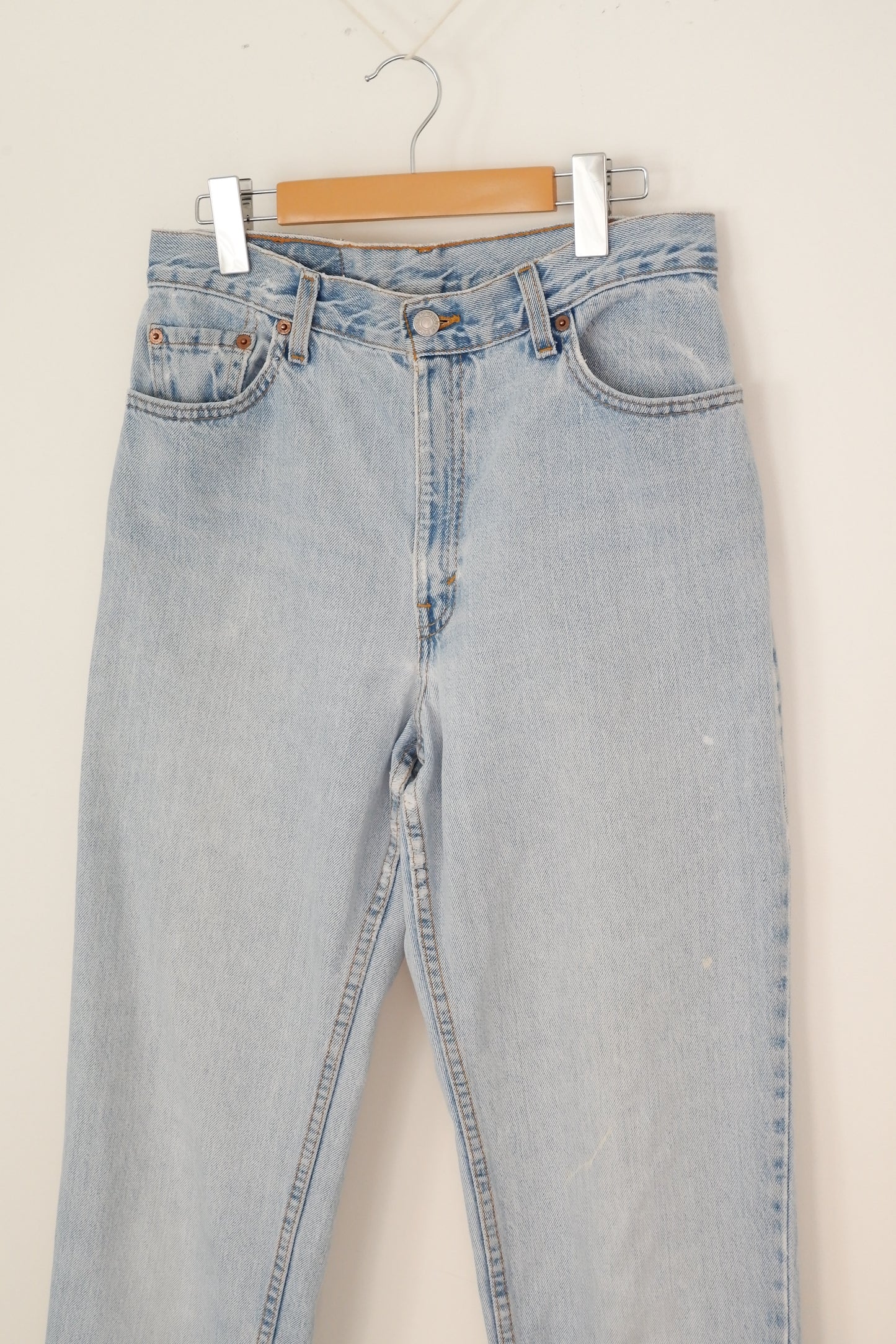 Levis Vintage 550 Light Wash Jeans - 30