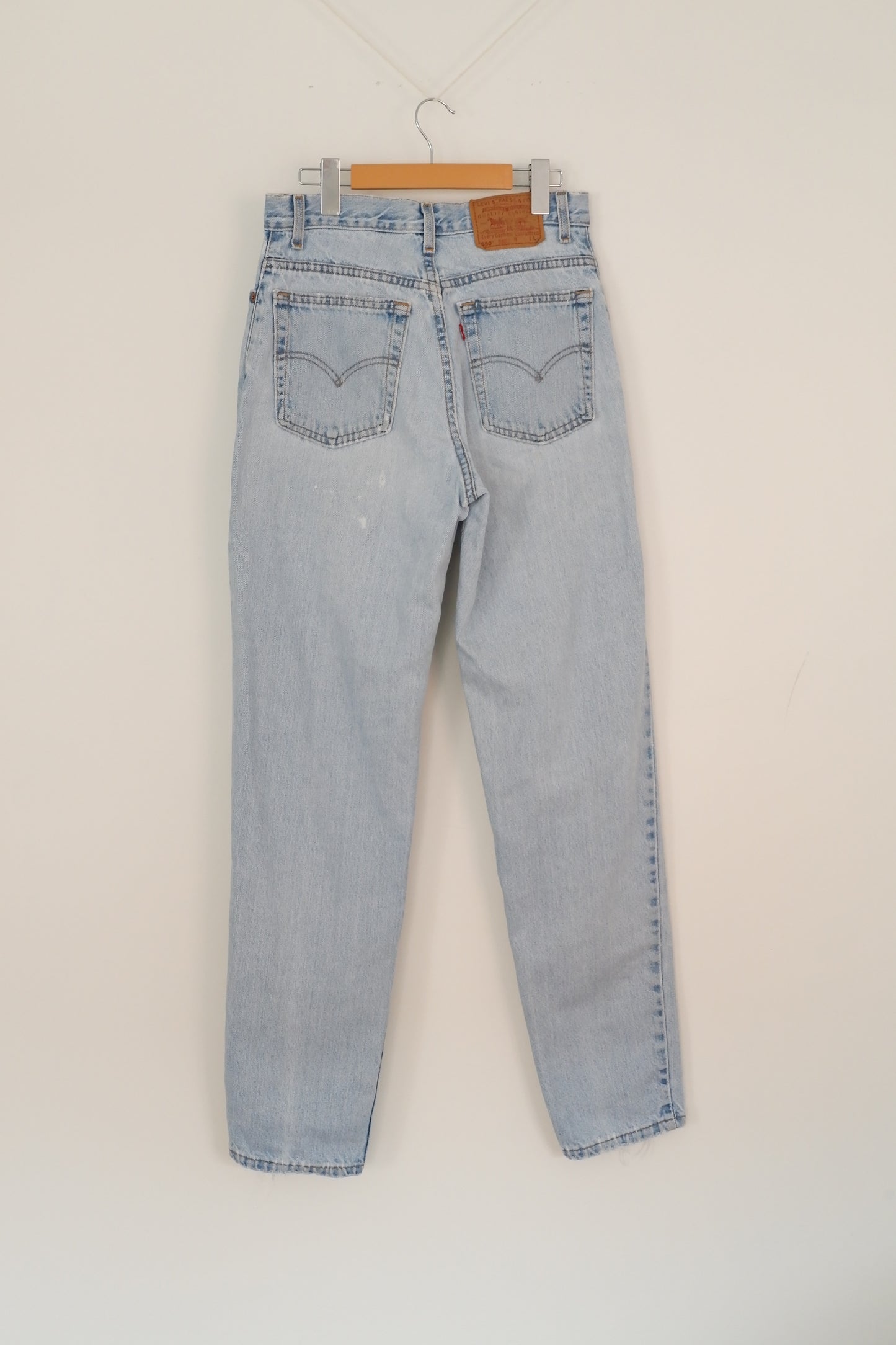 Levis Vintage 550 Light Wash Jeans - 30