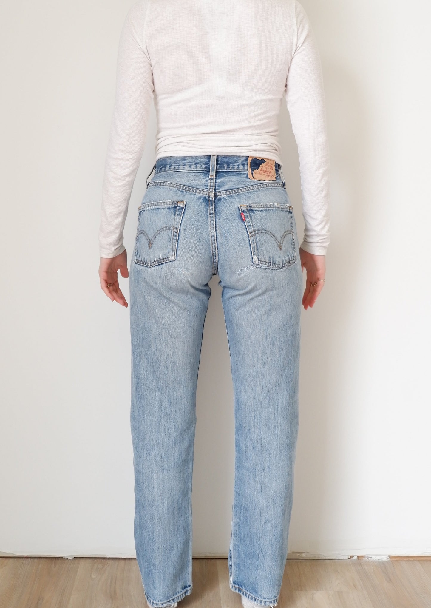 Levis Vintage 501 Medium Wash (Refurbished) Jeans - 29