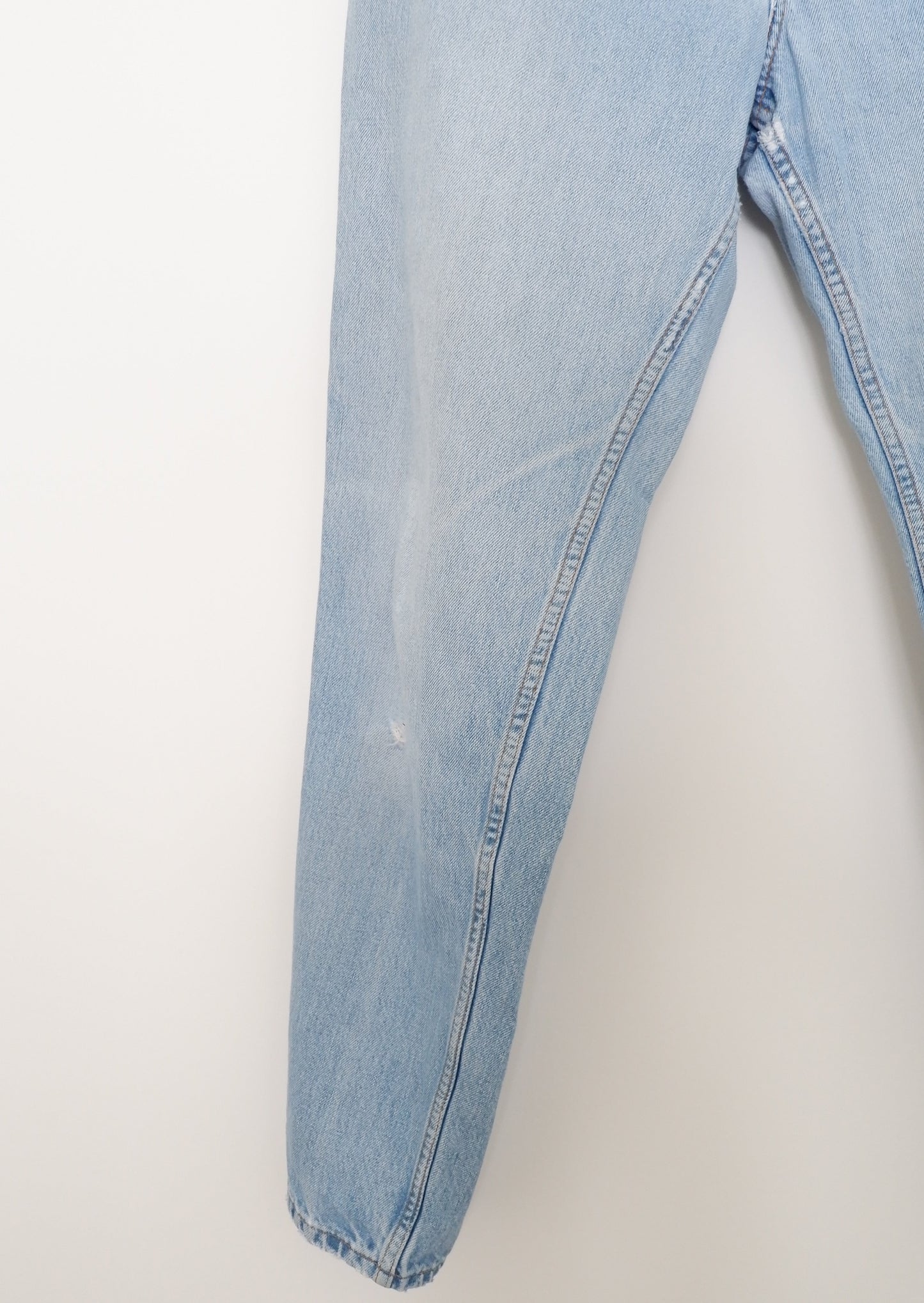 Levis Vintage 550 Medium Light Wash Jeans - 34