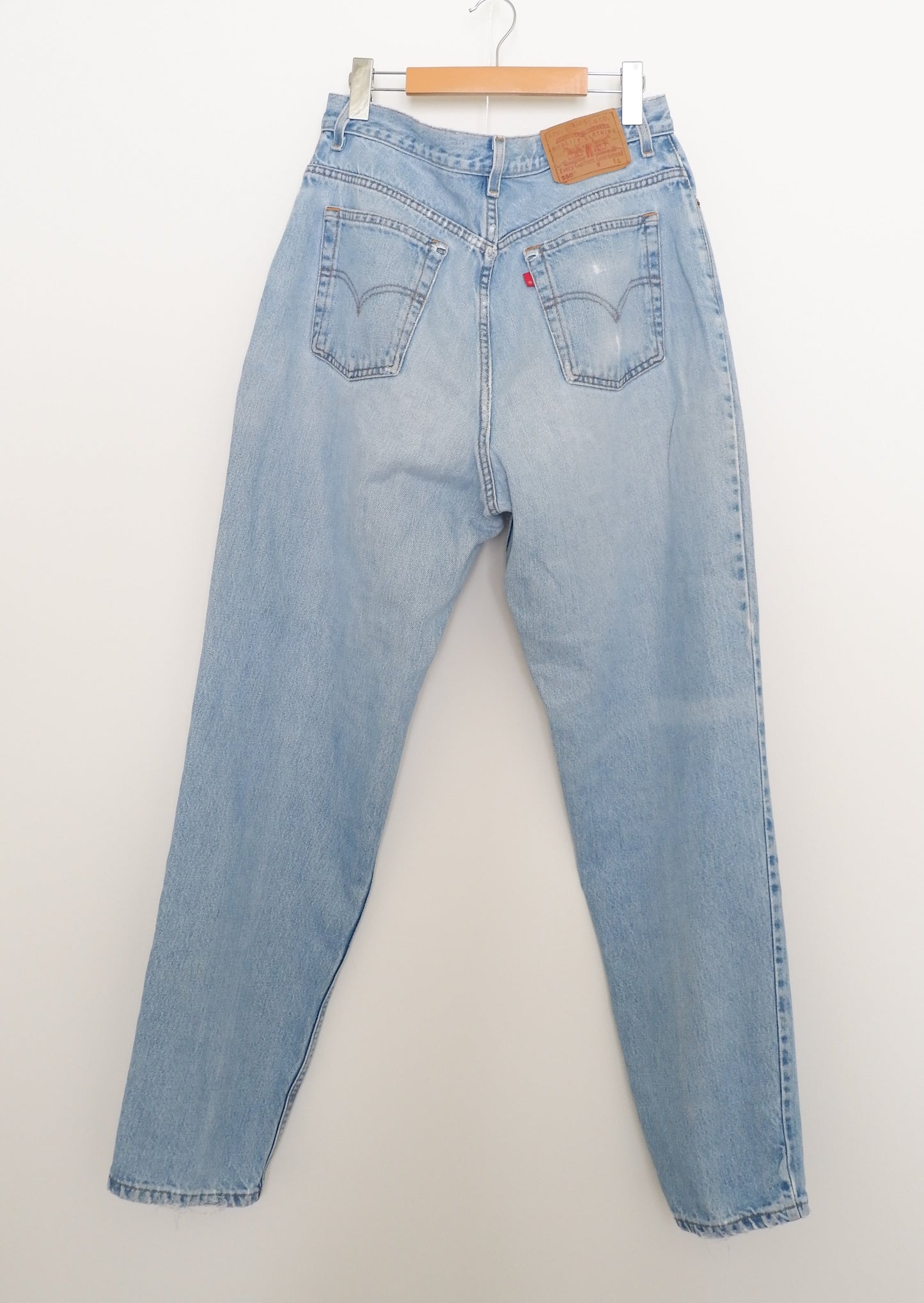 Levis Vintage 550 Medium Light Wash Jeans - 34