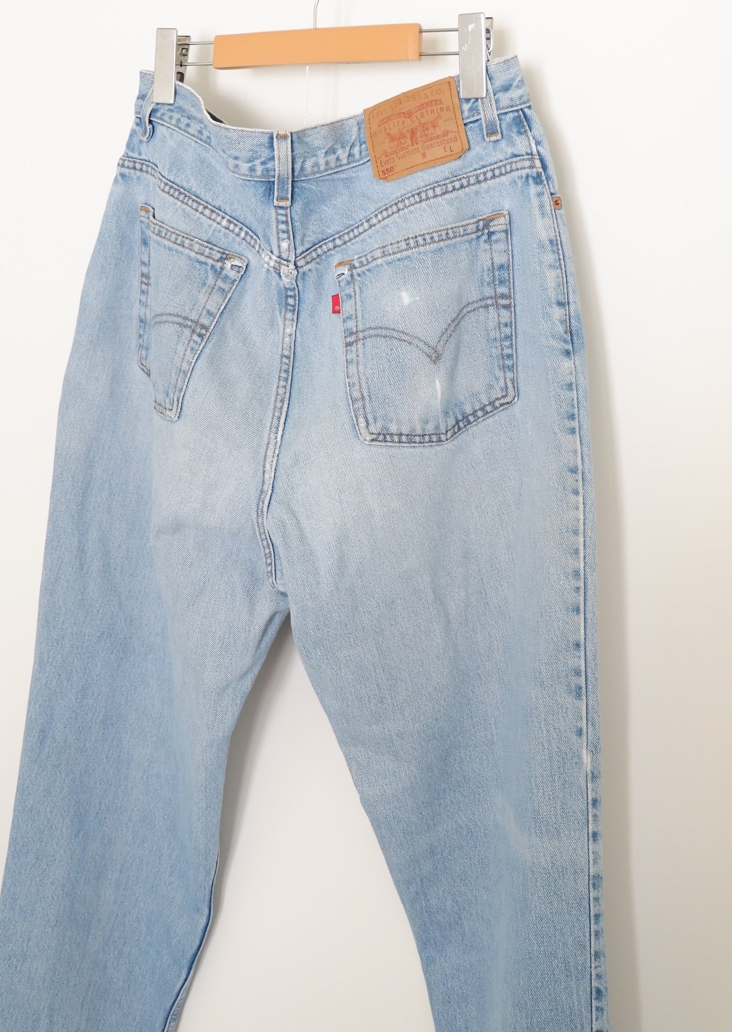 Levis Vintage 550 Medium Light Wash Jeans - 34