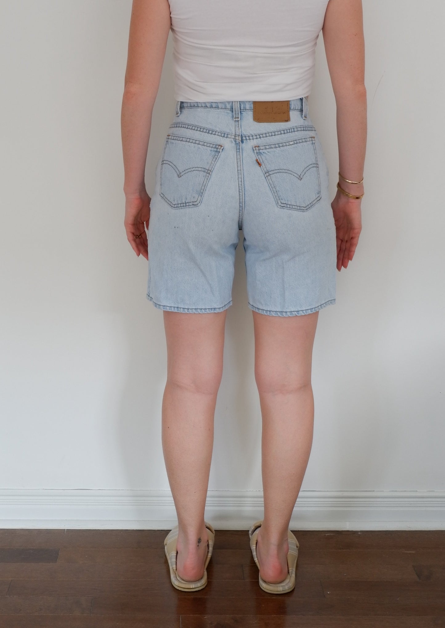 Levis Vintage 950 Light Wash Jean Shorts - 27