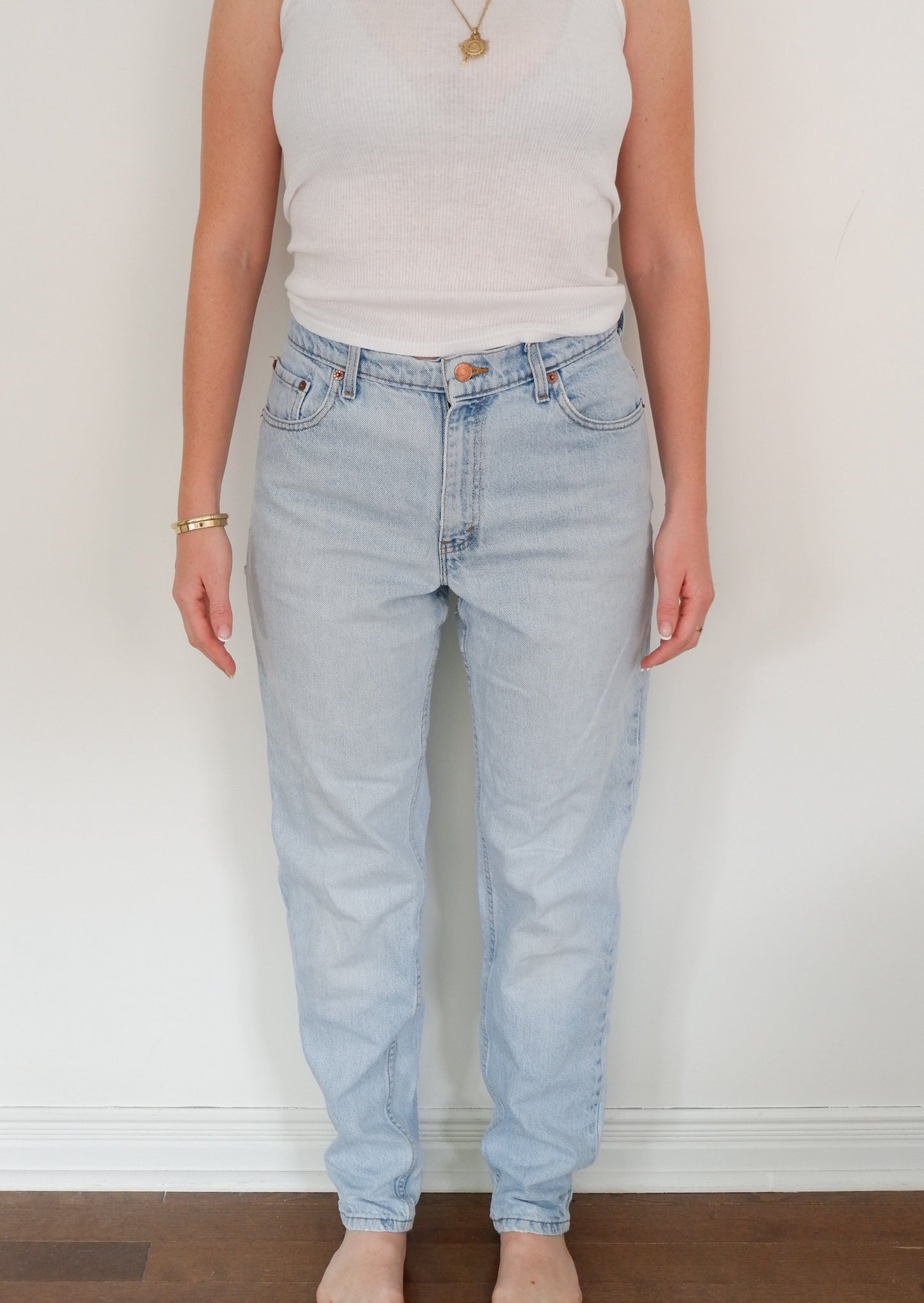 Levis Vintage 550 Light Wash Jeans - 31