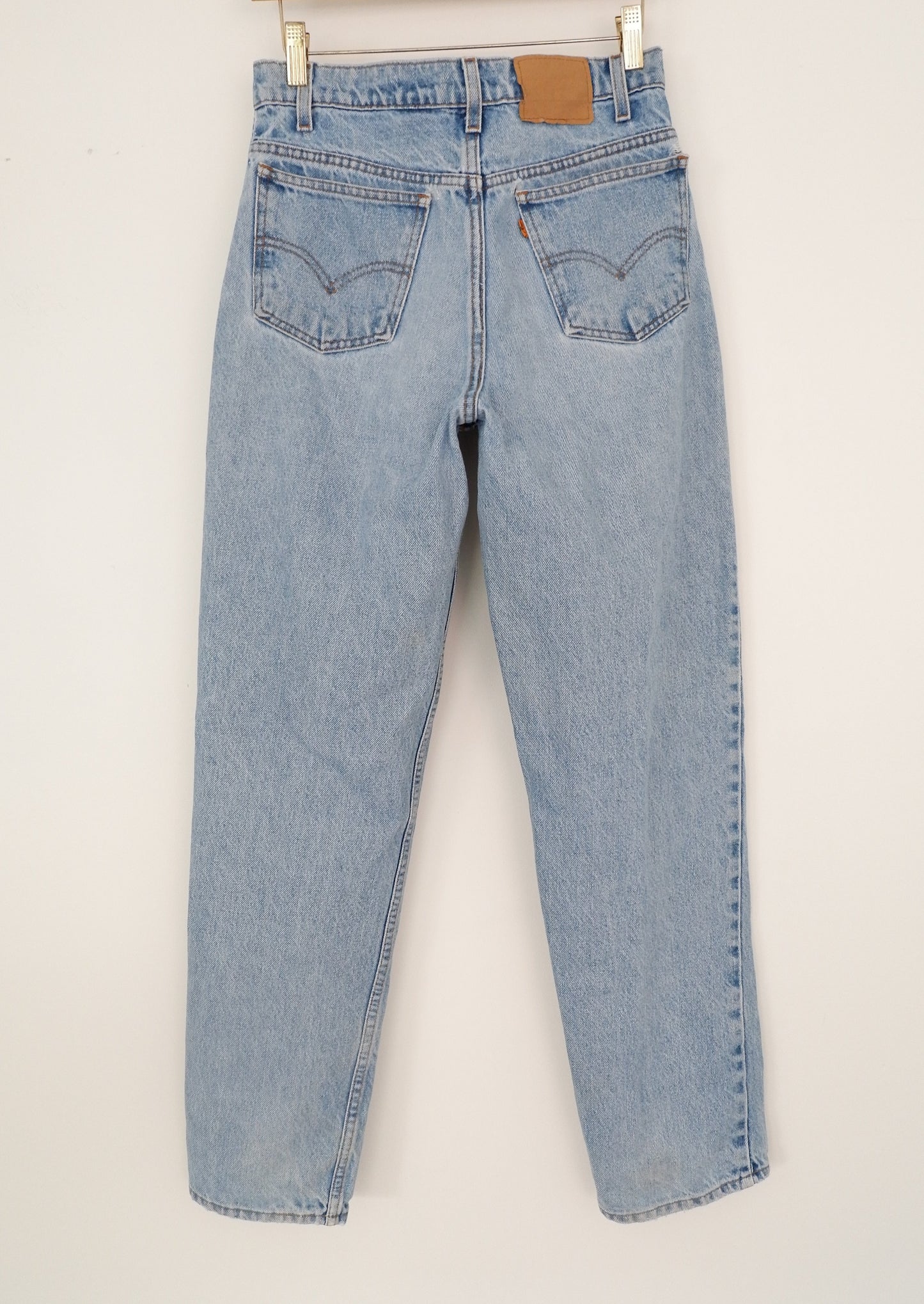 Levis Vintage 550 Medium Light Wash Jeans - 27