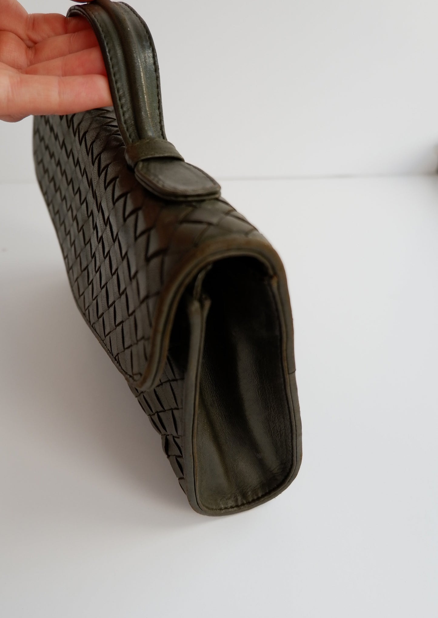 Authentic Preowned Vintage Bottega Veneta Green/Khaki Woven Clutch (Like Current Andiamo Clutch)