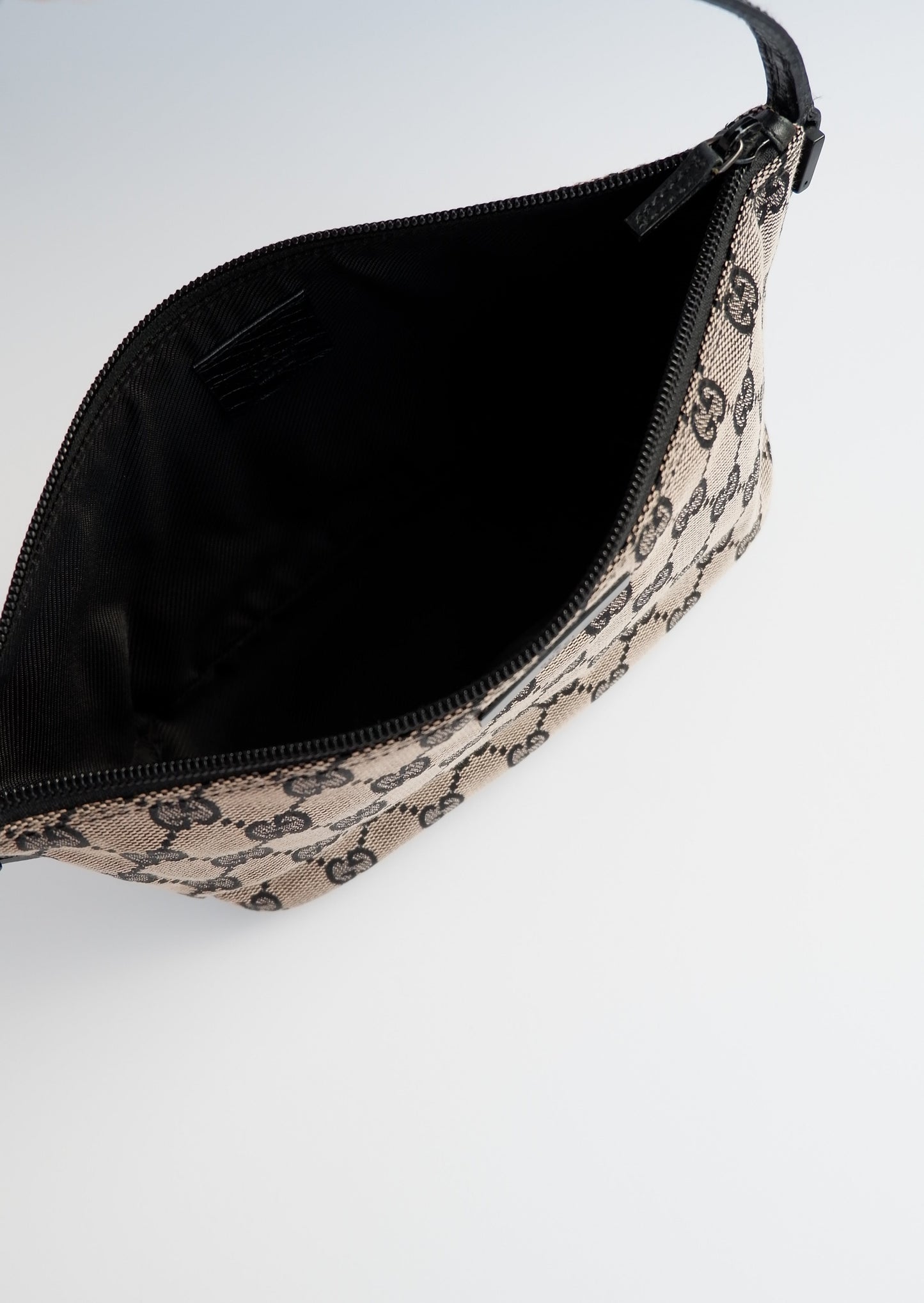 Authentic Preowned Gucci Beige/ Black Boat Pochette