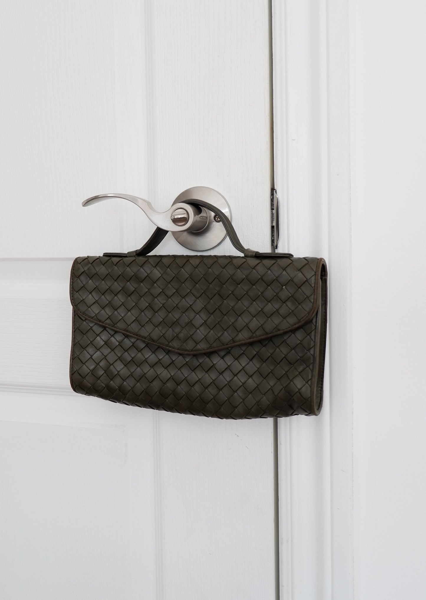 Authentic Preowned Vintage Bottega Veneta Green/Khaki Woven Clutch (Like Current Andiamo Clutch)