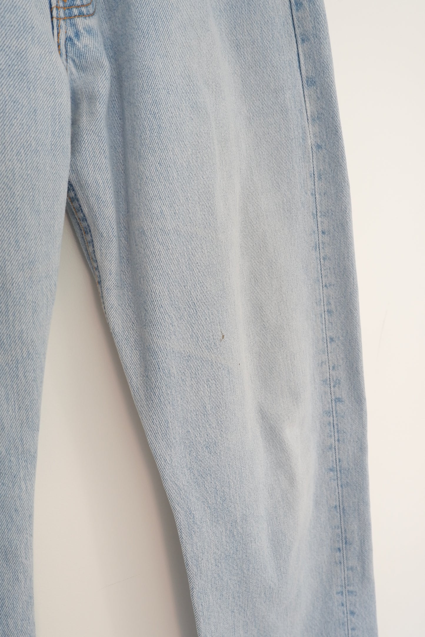 Levis Vintage 501 Light Wash Relaxed Fit Straight Leg Jeans - 34