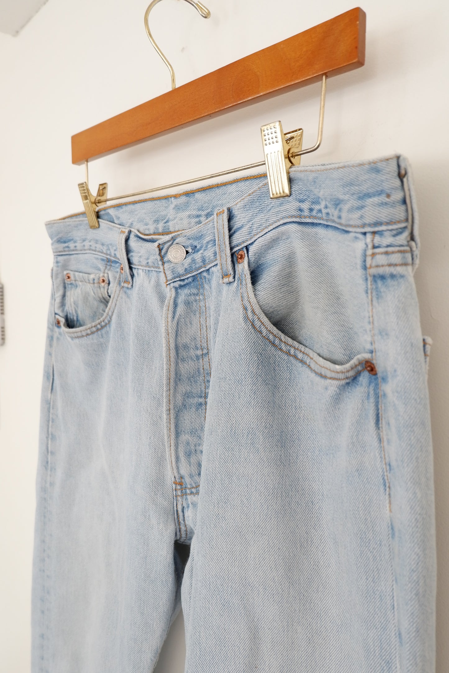 Levis Vintage 501 Light Wash Relaxed Fit Straight Leg Jeans - 34
