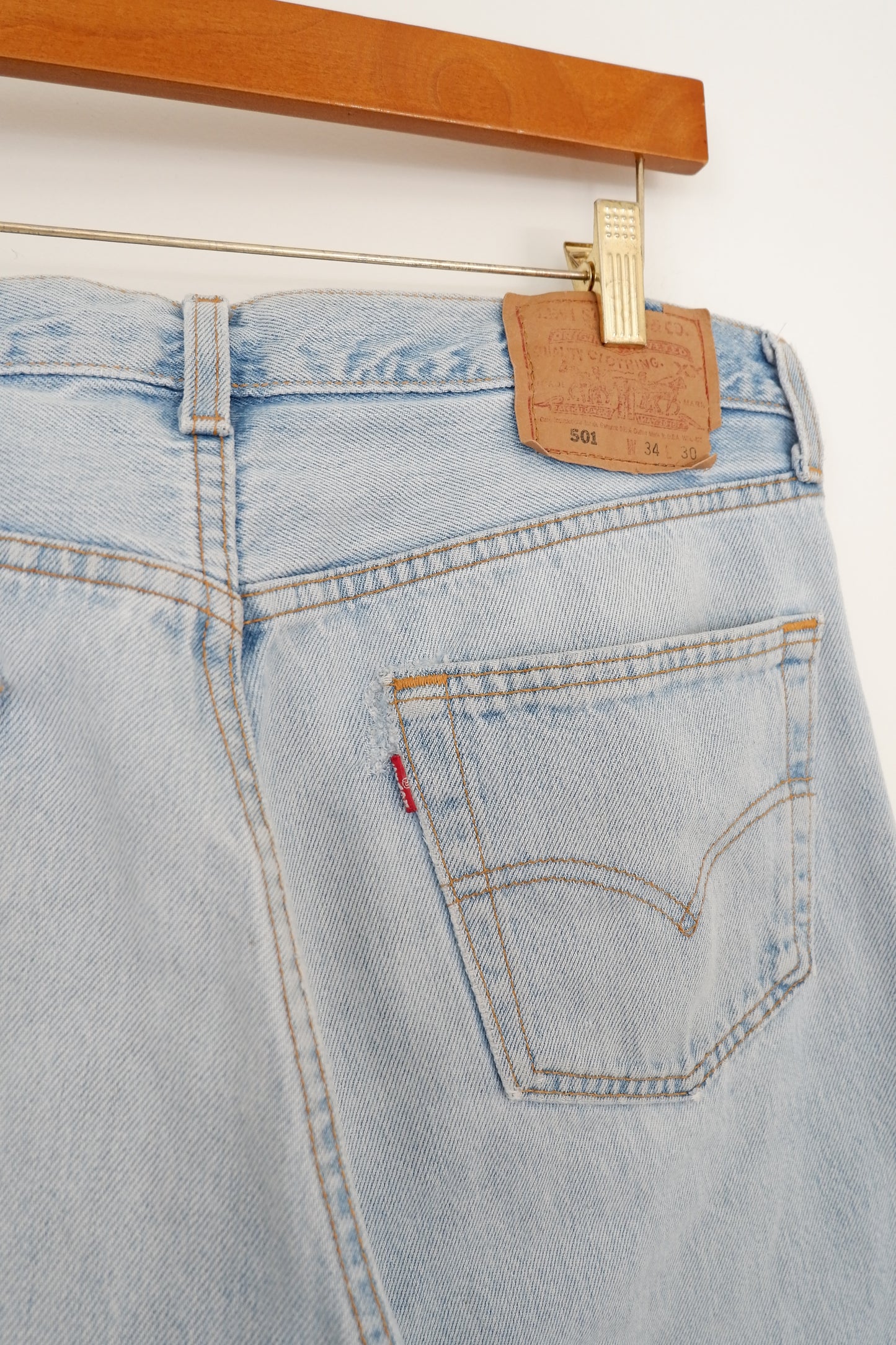 Levis Vintage 501 Light Wash Relaxed Fit Straight Leg Jeans - 34