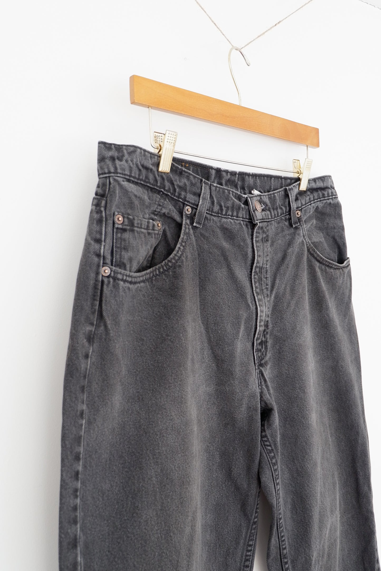 Levis Vintage 550 Black Wash Baggy/Relaxed Fit Jeans - 34