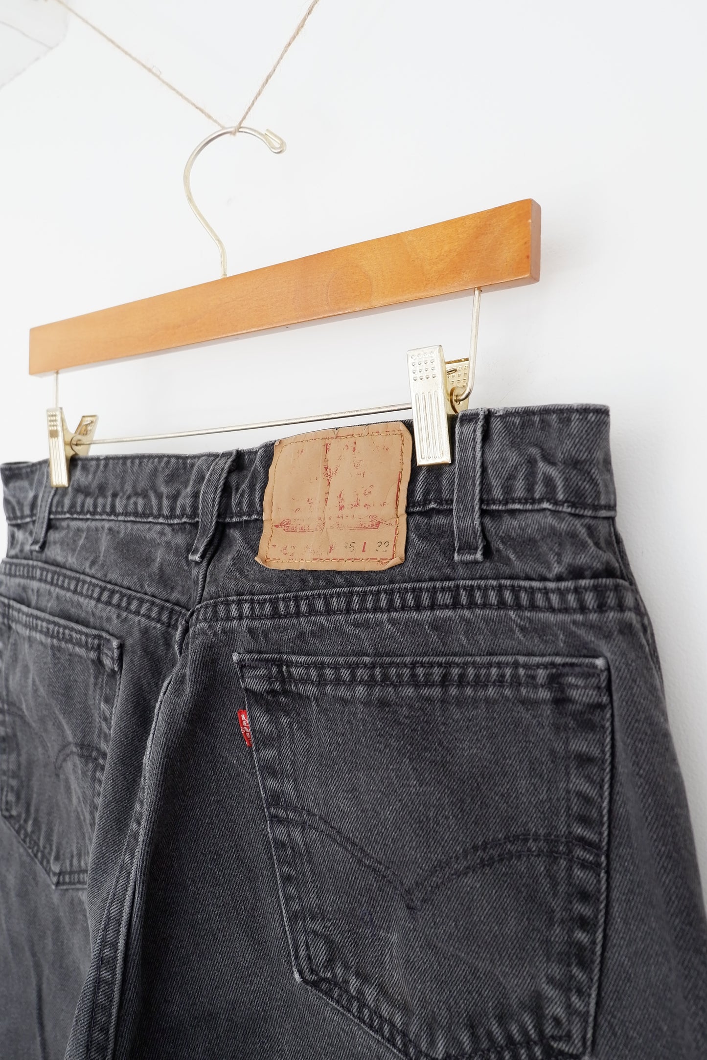 Levis Vintage 550 Black Wash Baggy/Relaxed Fit Jeans - 34