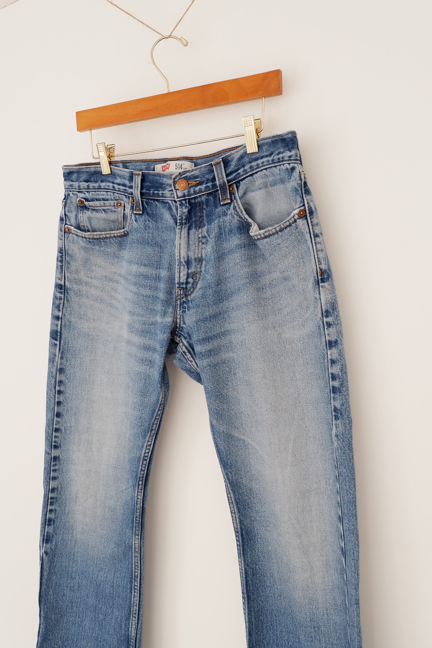 Levis 514 Medium Light Wash Slim Straight Fit Jeans - 33