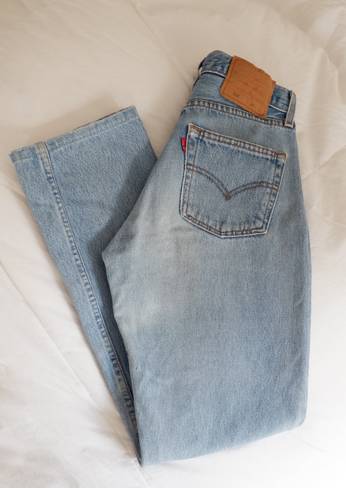 Levis Vintage 501 Light Wash Jeans - 28