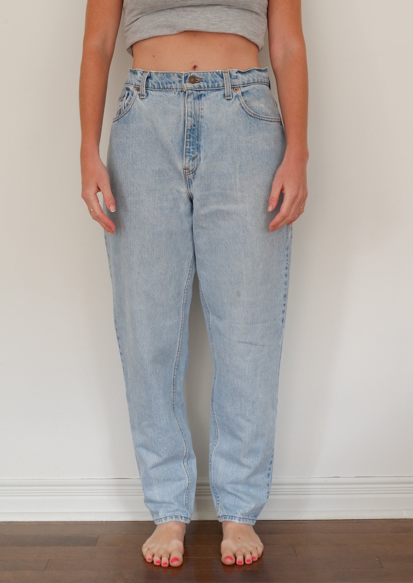 Levis Vintage 550 Relaxed Fit Tapered Leg Jeans - 30