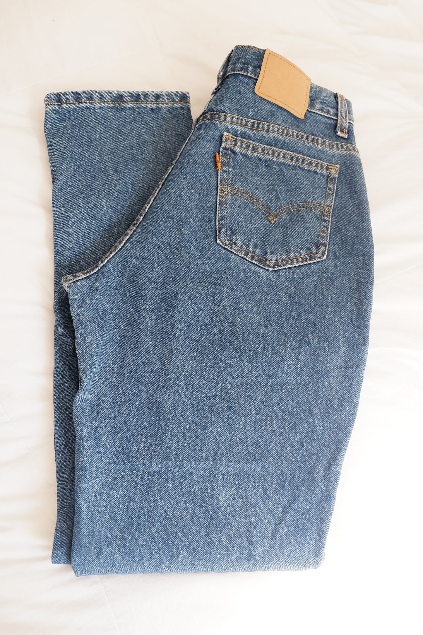 Levis Vintage Medium Wash High Relaxed Fit Slim Leg - 30