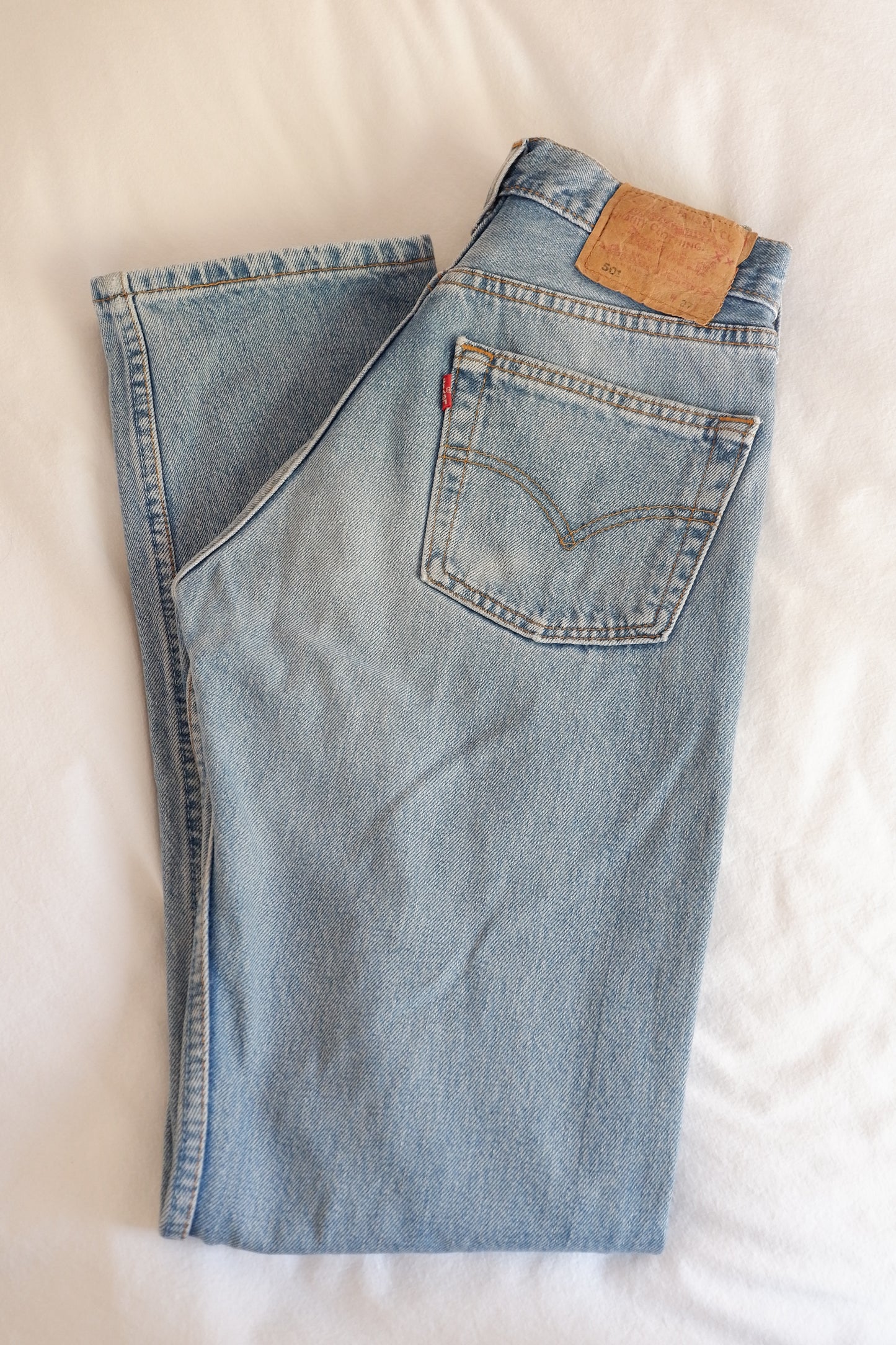 Levis Vintage 501 Medium Light Wash Jeans - 26