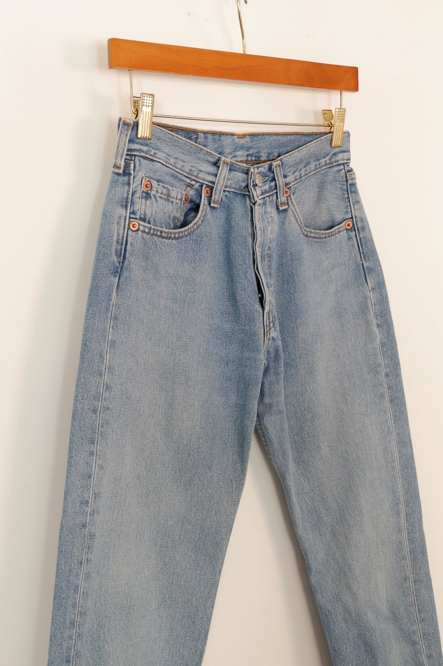 Levis Vintage 501 Medium Light Wash Jeans - 26