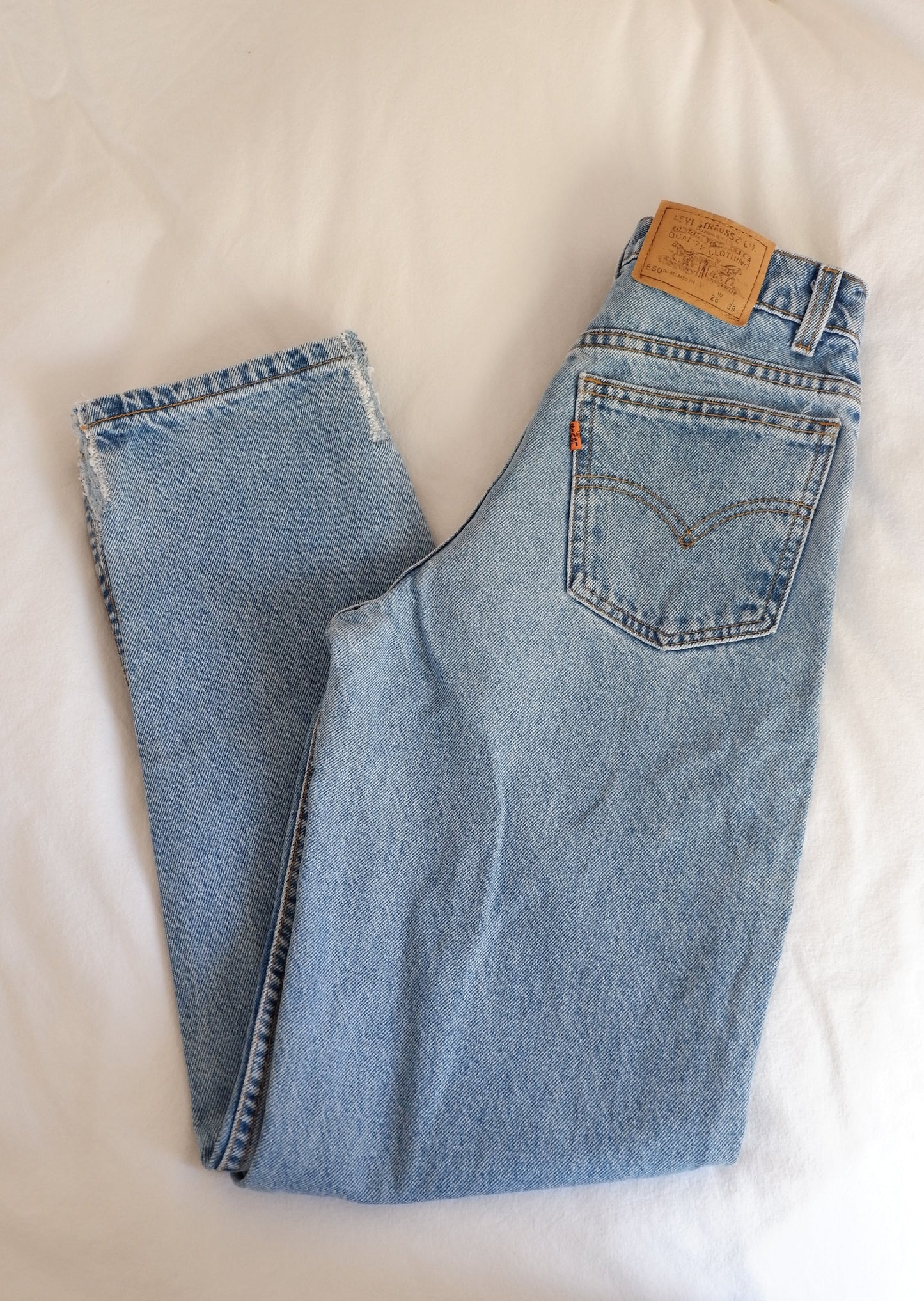 Levis Vintage 550 Medium Light Wash Jeans - 26