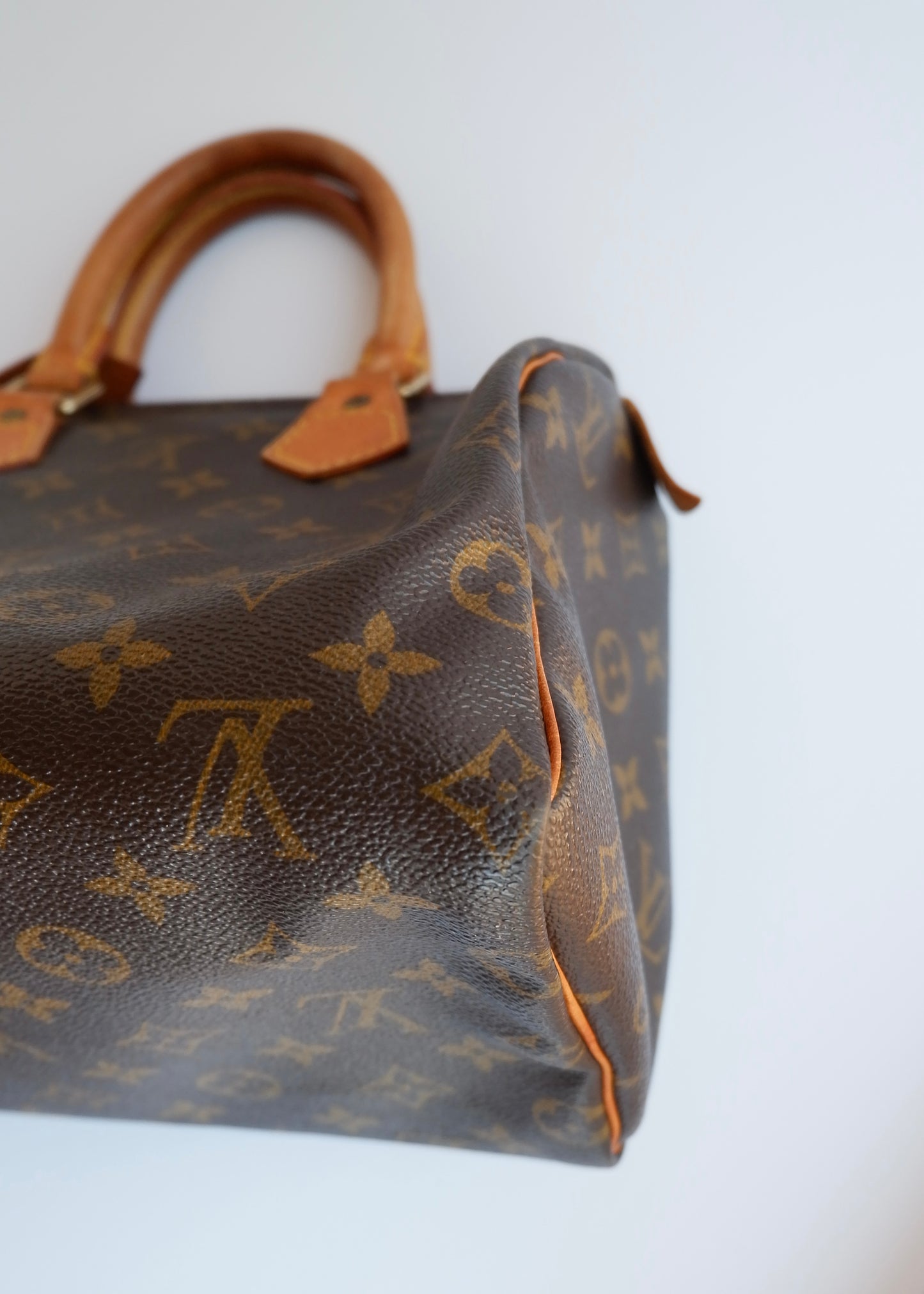Authentic Preowned Vintage Louis Vuitton Monogram Speedy 25