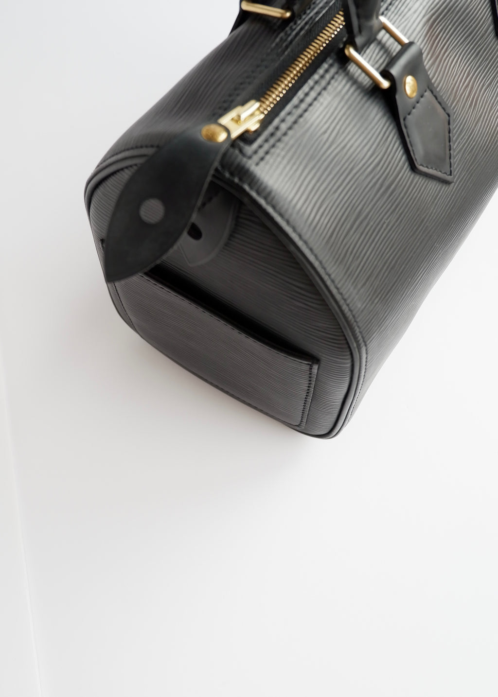 Authentic Preowned Louis Vuitton Black Epi Speedy 25