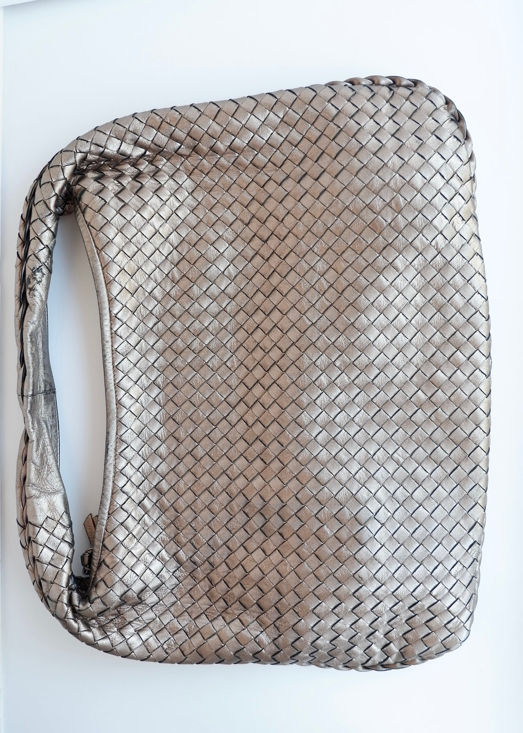 Sac porté épaule hobo Bottega Veneta Intrecciato en cuir bronze métallique d'occasion authentique