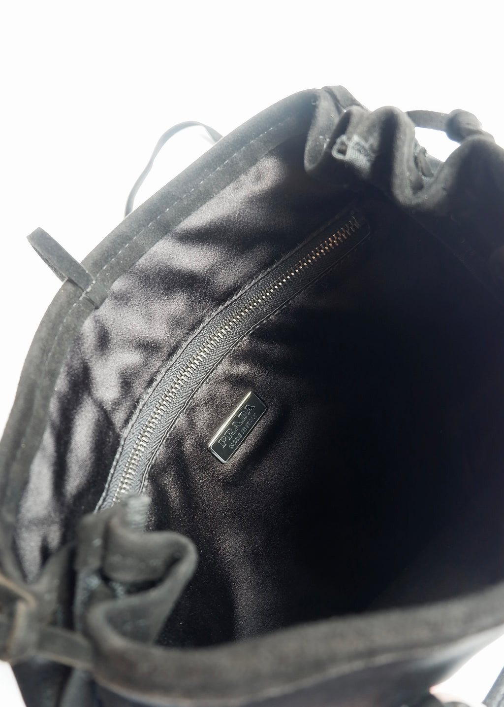 Authentique Sac à main Prada Noir en satin, petit modèle, d'occasion