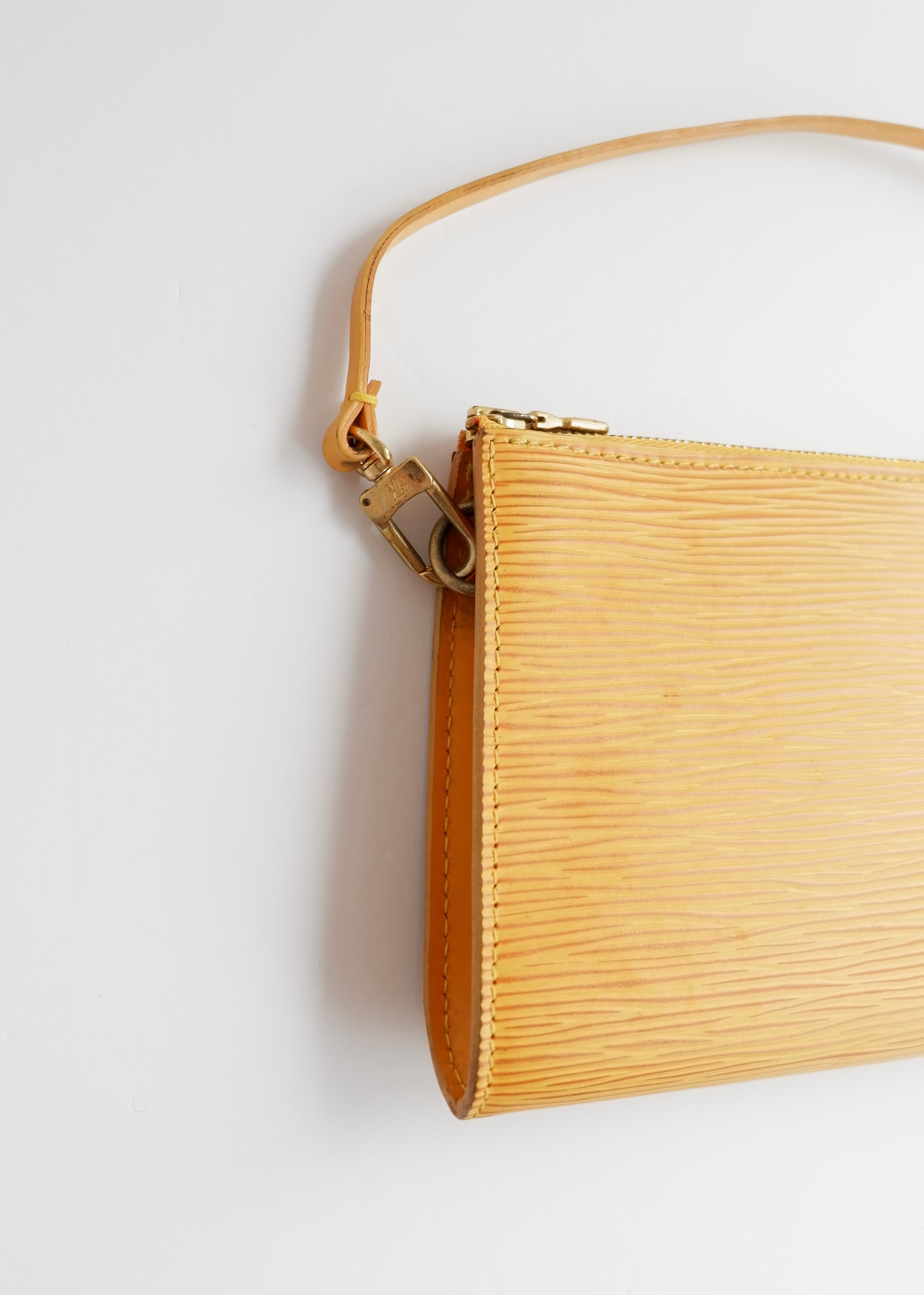 Preowned Louis Vuitton Yellow Epi Leather Pochette Shoulder Bag