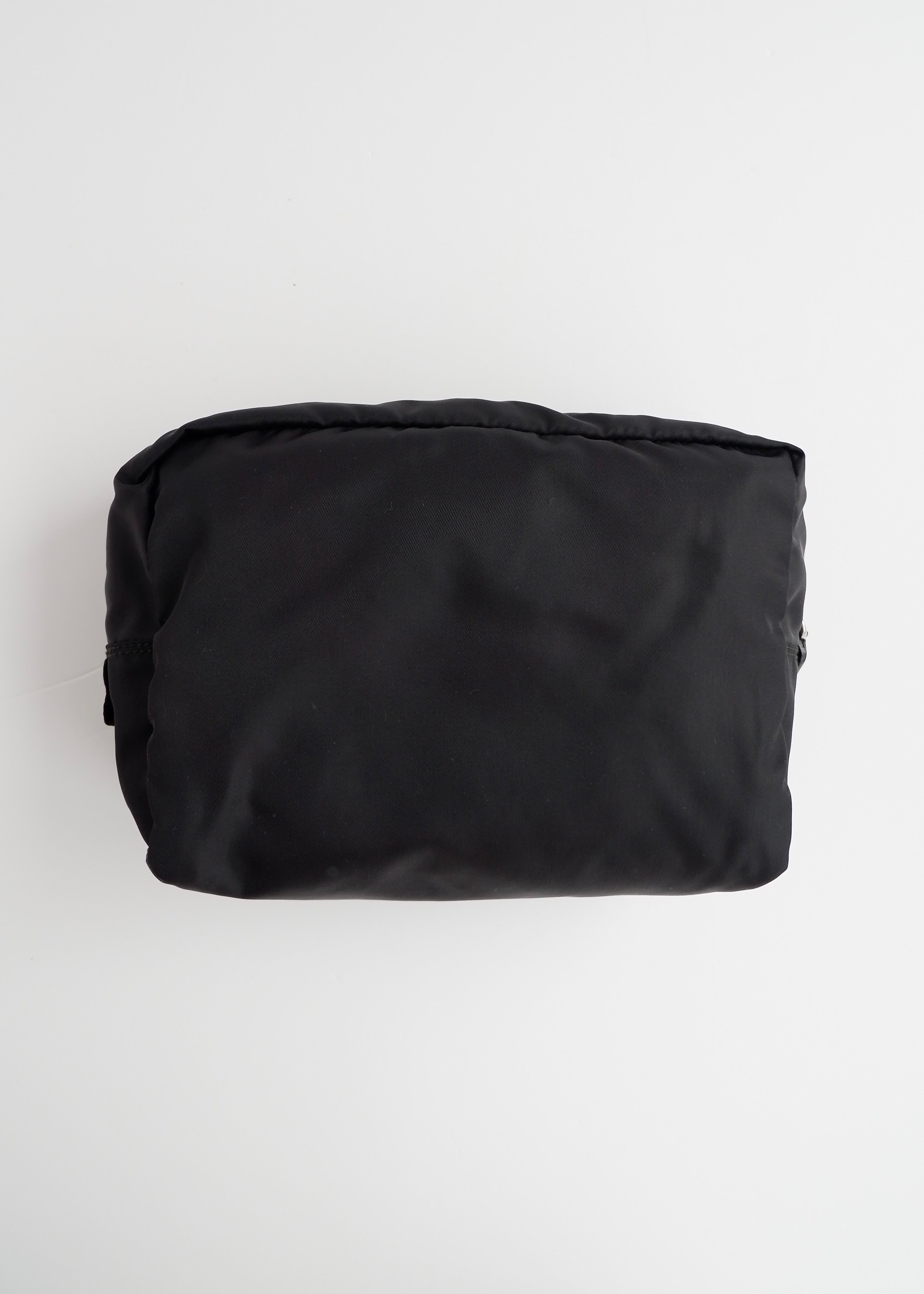 Pochette Prada authentique d'occasion en nylon noir