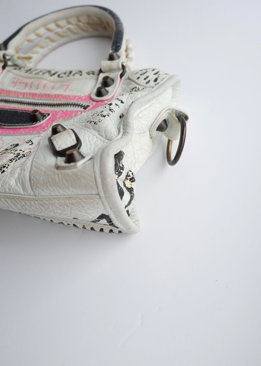 Sac Balenciaga City petite taille en cuir graffiti blanc/rose authentique d'occasion