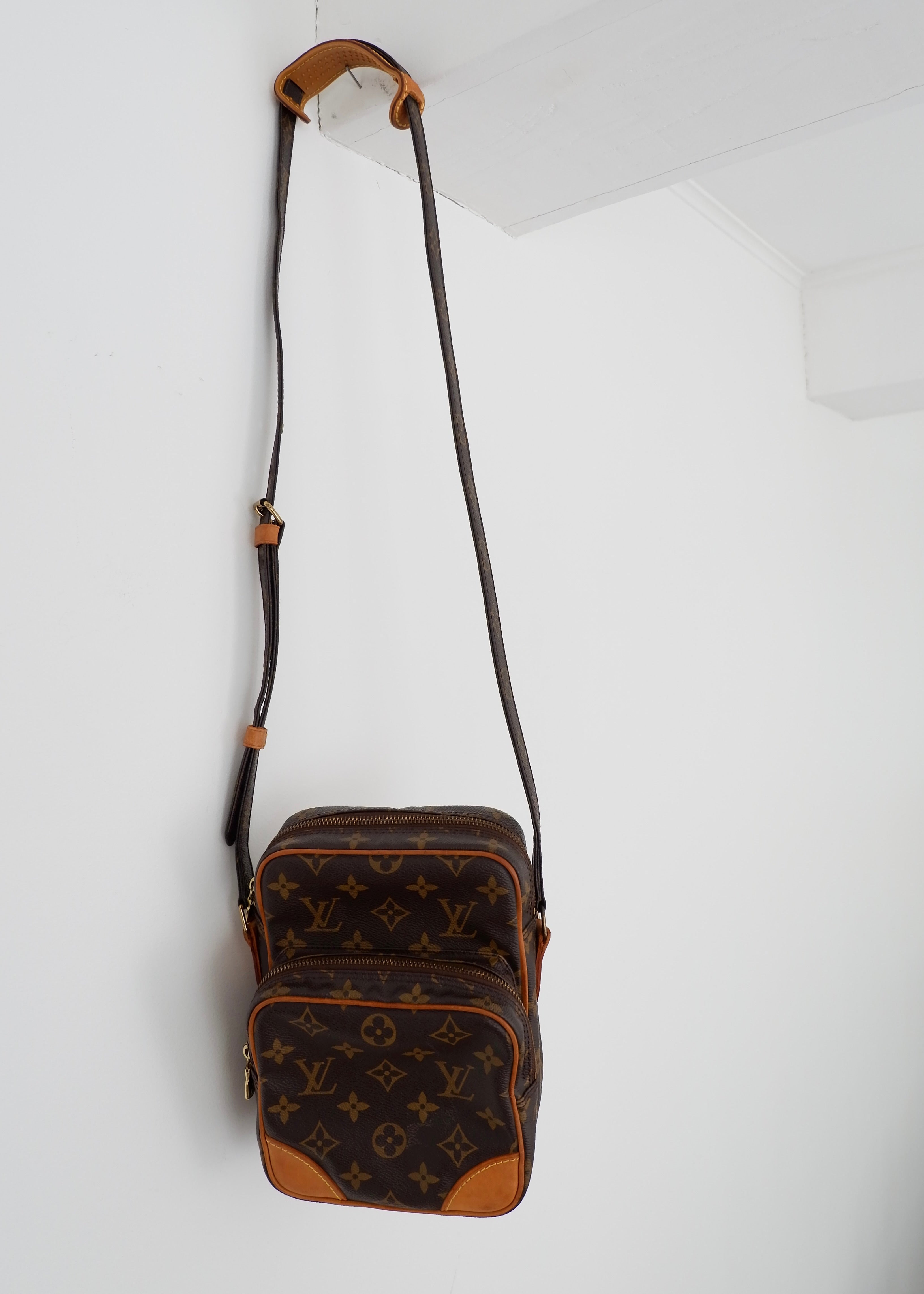Sac bandoulière Louis Vuitton Monogram Amazone d'occasion authentique