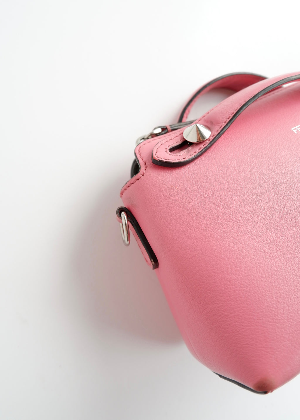 Authentique sac Fendi Mini By The Way en cuir rose d'occasion