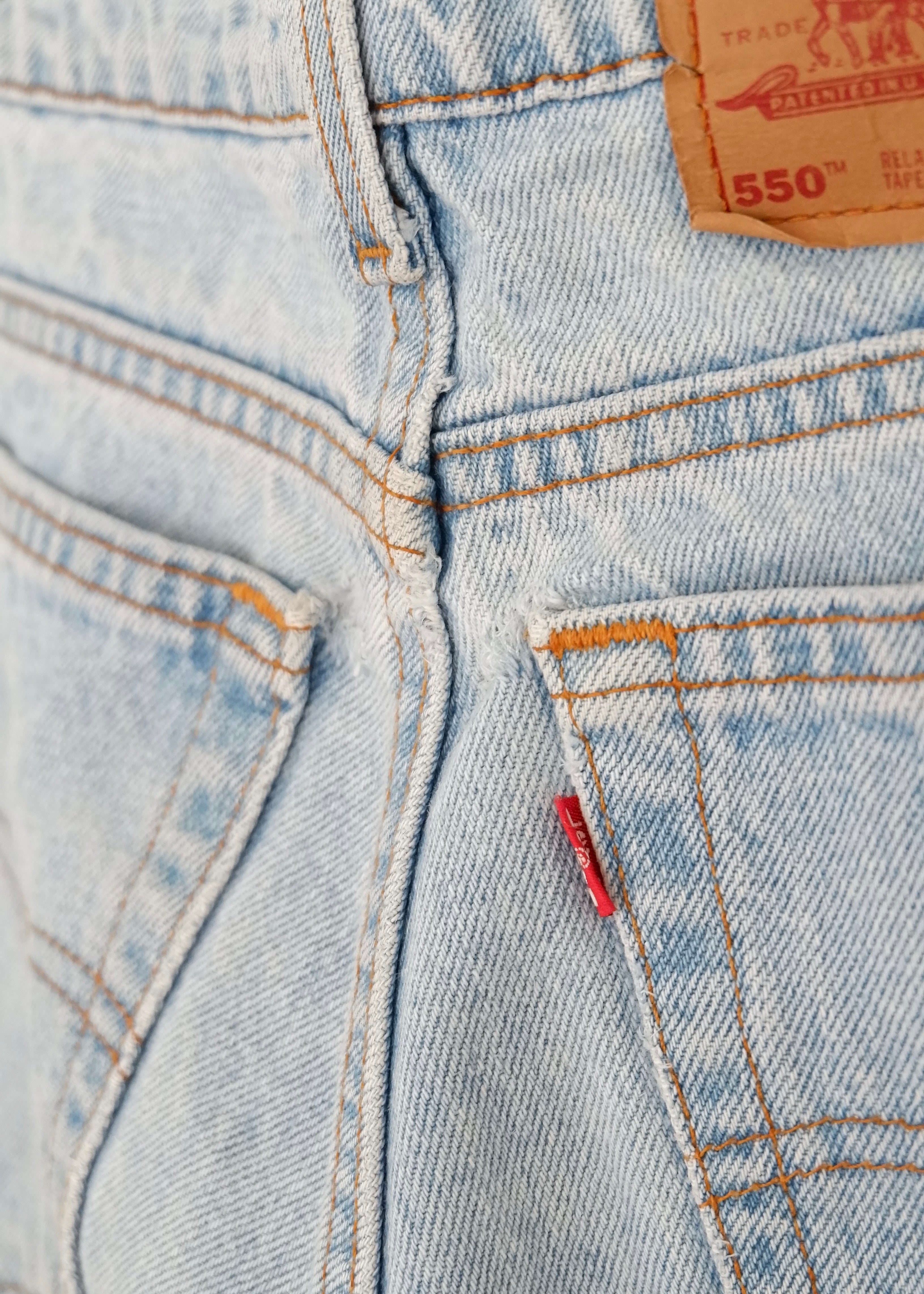 Levis Vintage 550 Medium Light Wash Jeans - 30