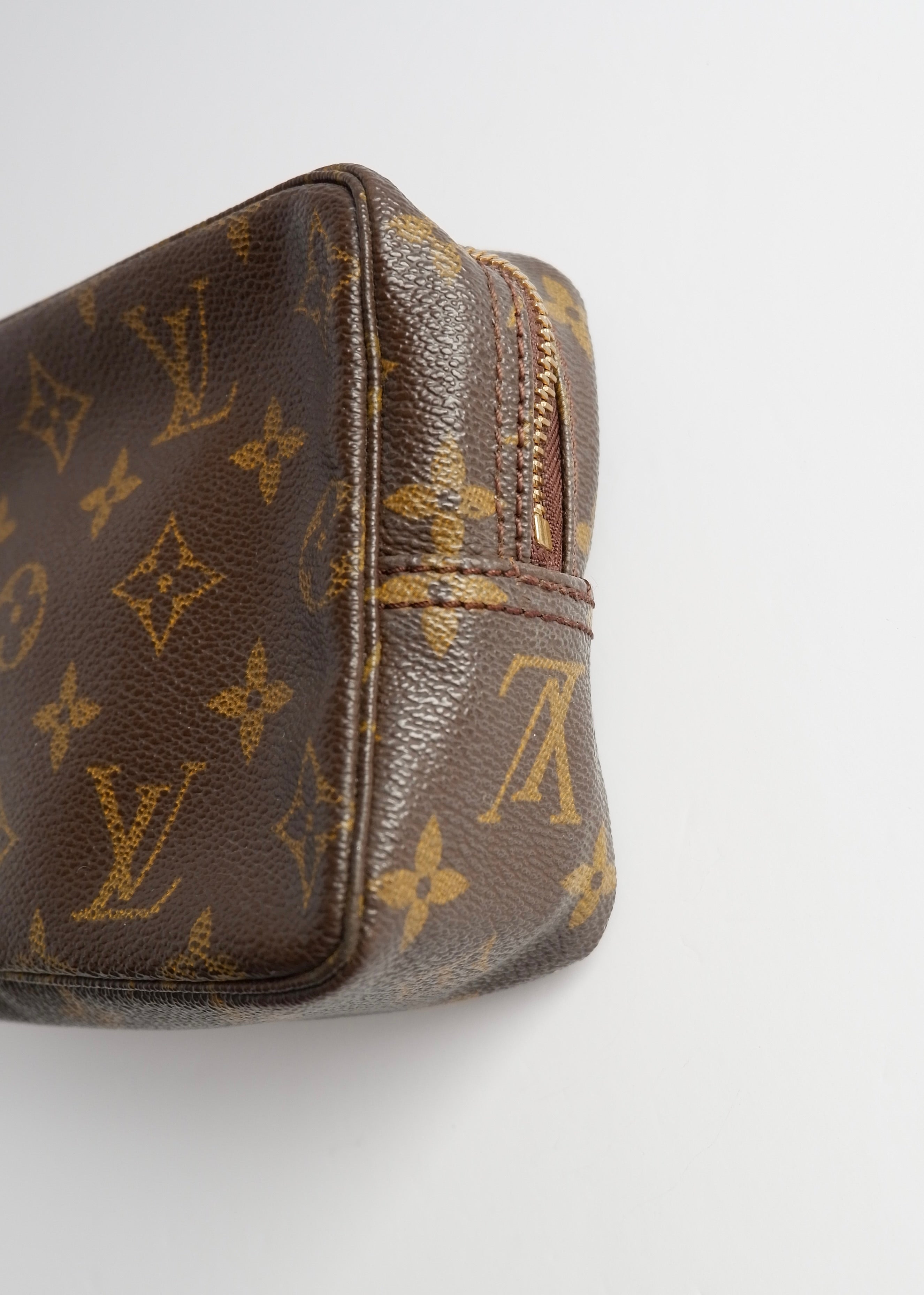 Trousse de Toilette Louis Vuitton Monogram Authentique d'Occasion
