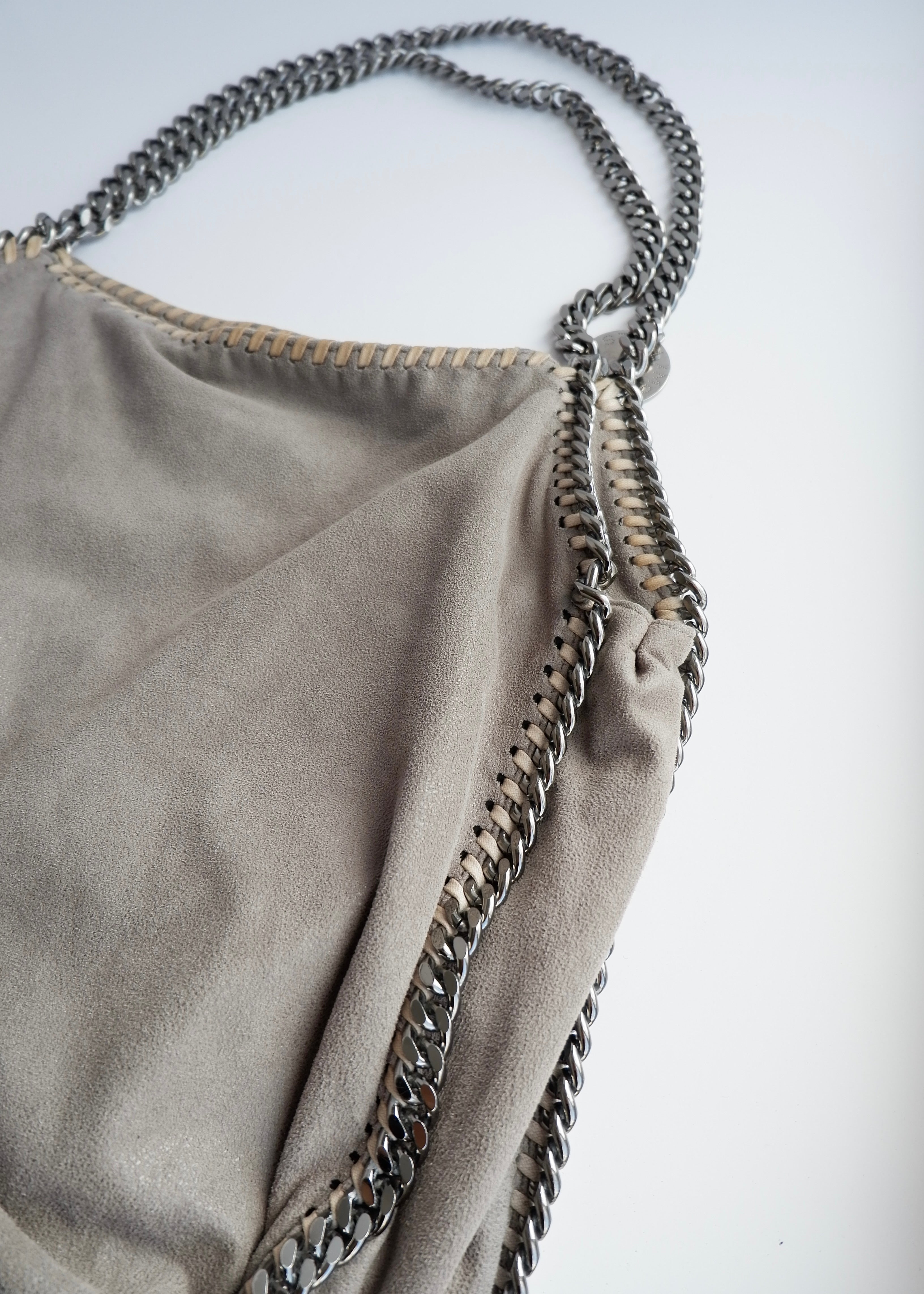 Sac porté épaule Stella McCartney Falabella en tissu gris authentique d'occasion